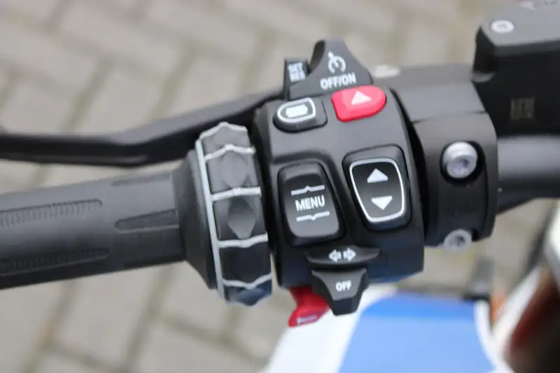 BMW R 1300 R - foto 6