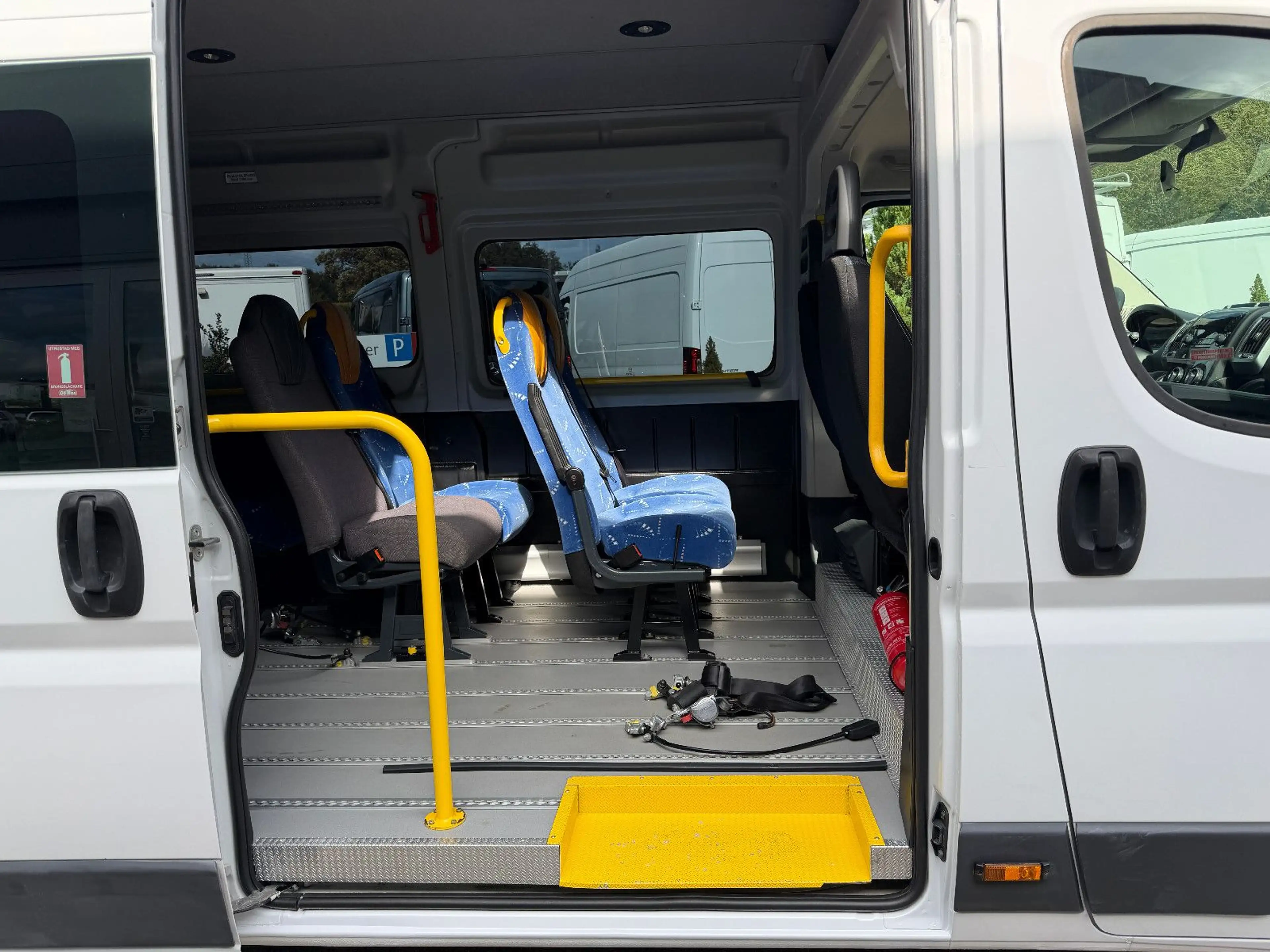 Fiat Ducato Kasten Bus 7-Sitze L3H2 Rollstuhlgerecht — photo 14