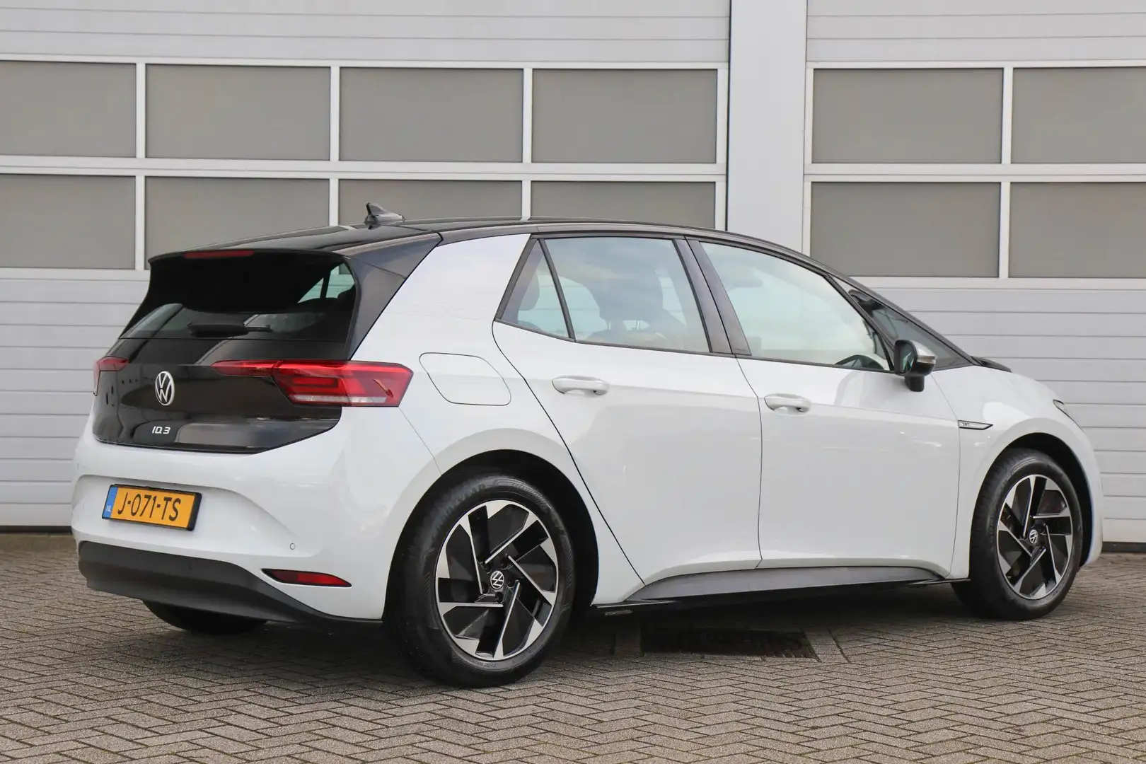 Volkswagen ID.3 204pk First 58 kWh | SoH 93% | Steunhaak | Navigat Blanc - 2