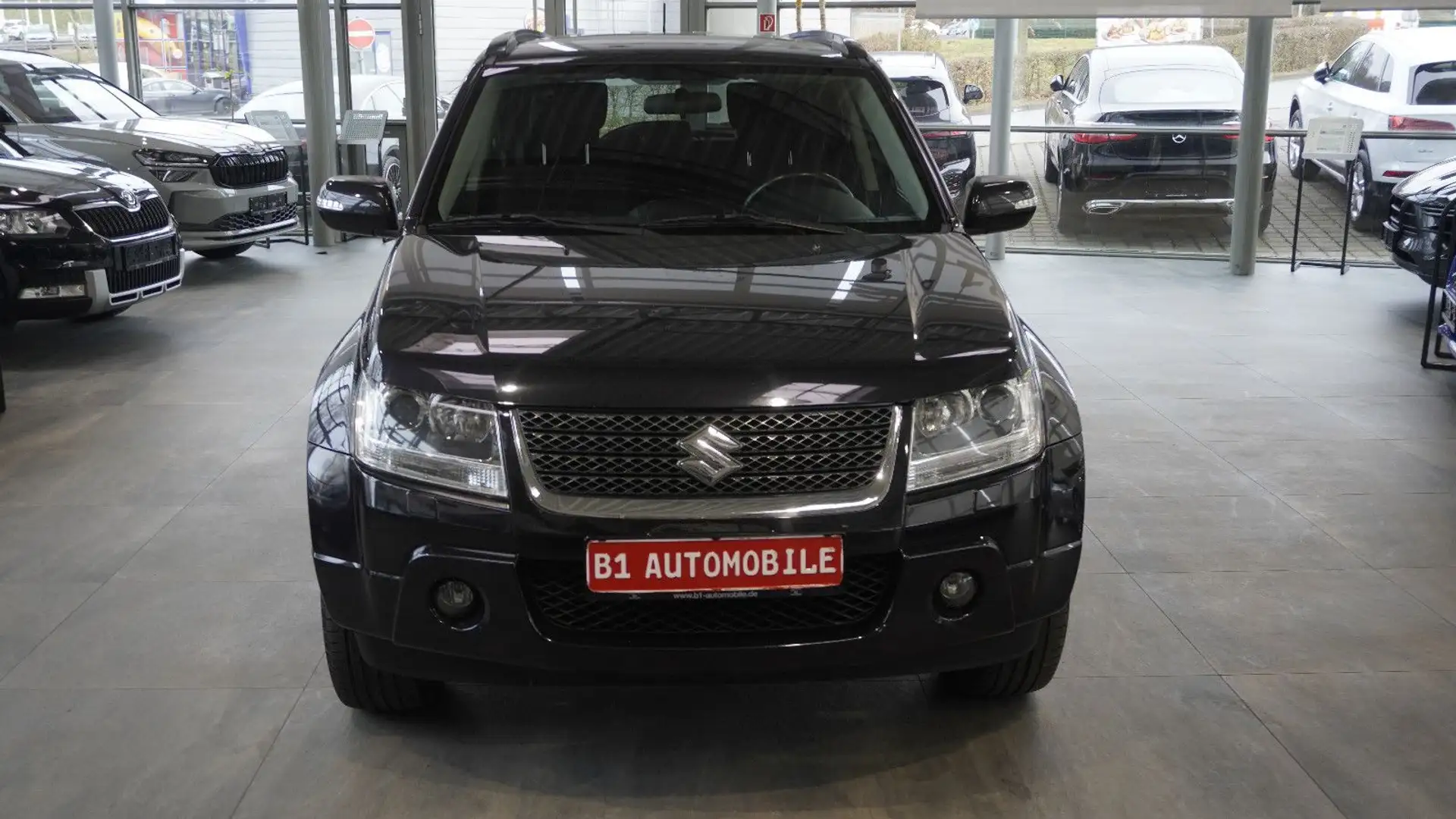 Suzuki Grand Vitara 1.9 DDIS X 30*ACC*NAVI* Noir - 2