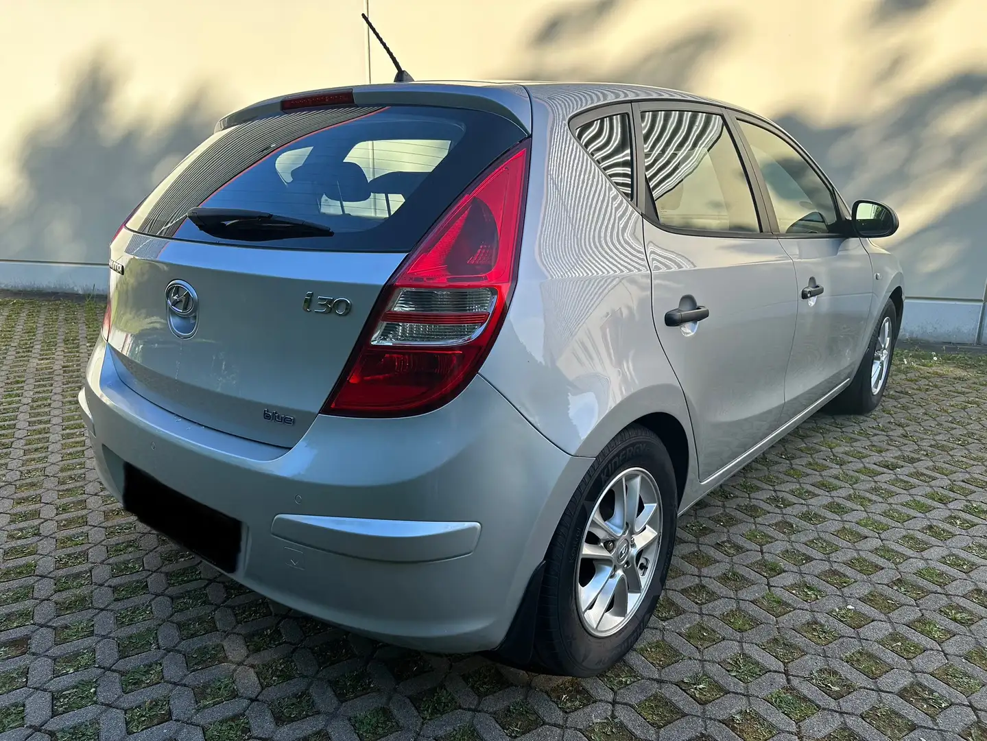 Hyundai i30 1.4 blue drive Classic HU-SERVICE-NEU Gris - 2