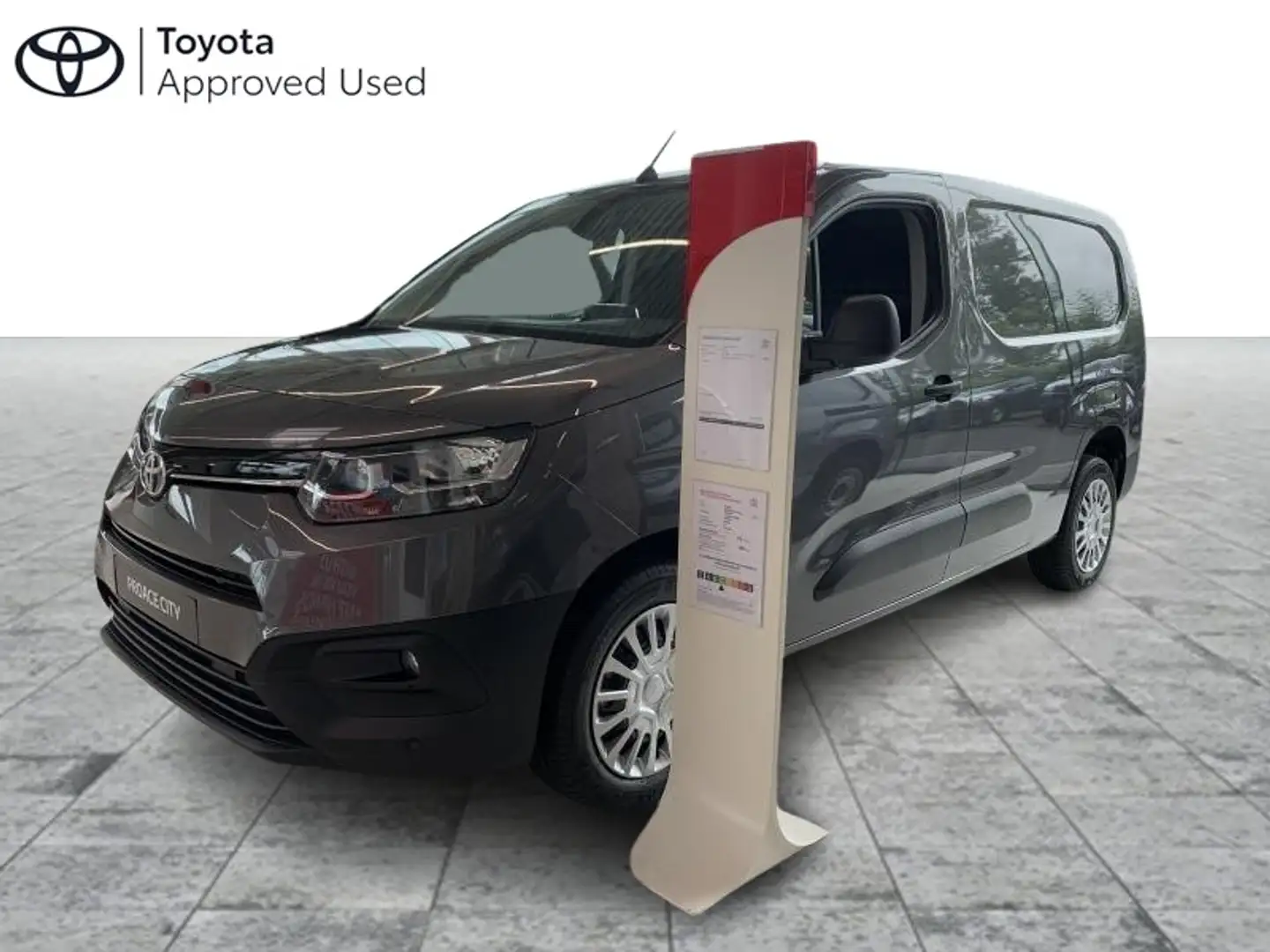 Toyota Proace City LWB Comfort + Navi + trekhaak Zwart - 1