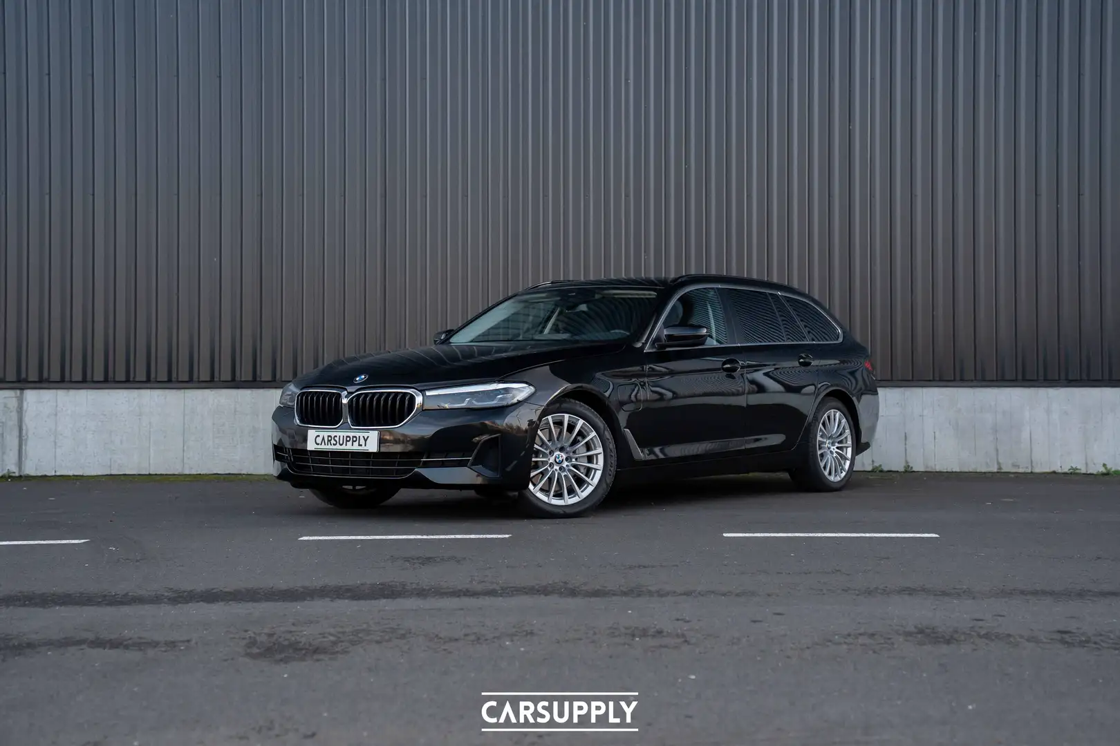 BMW 530 e Hybrid Touring - Pano dak - BTW Aftrekbaar Zwart - 1