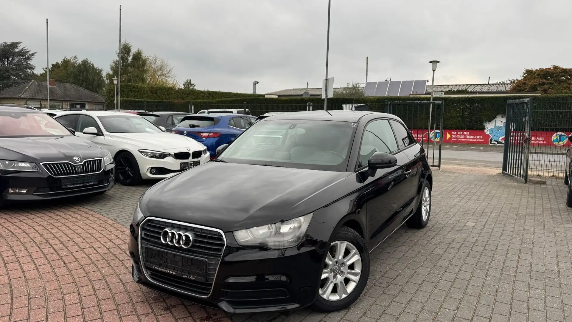 Audi A1 attraction 1.6 TDI | KLIMA | EURO5 | PDC Noir - 2