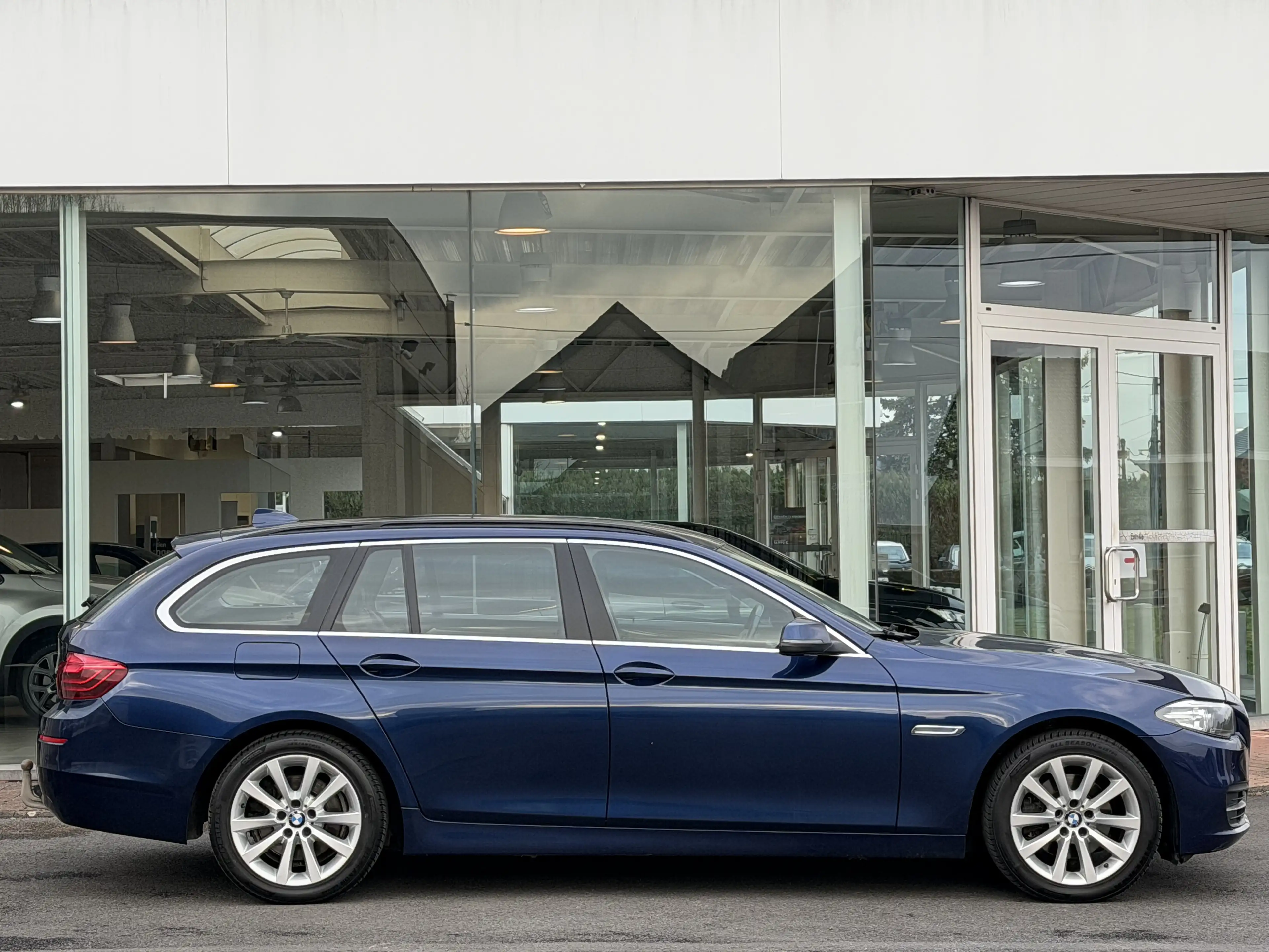 BMW 518 dA Touring * Euro 6b * Marchand ou Export * — photo 7