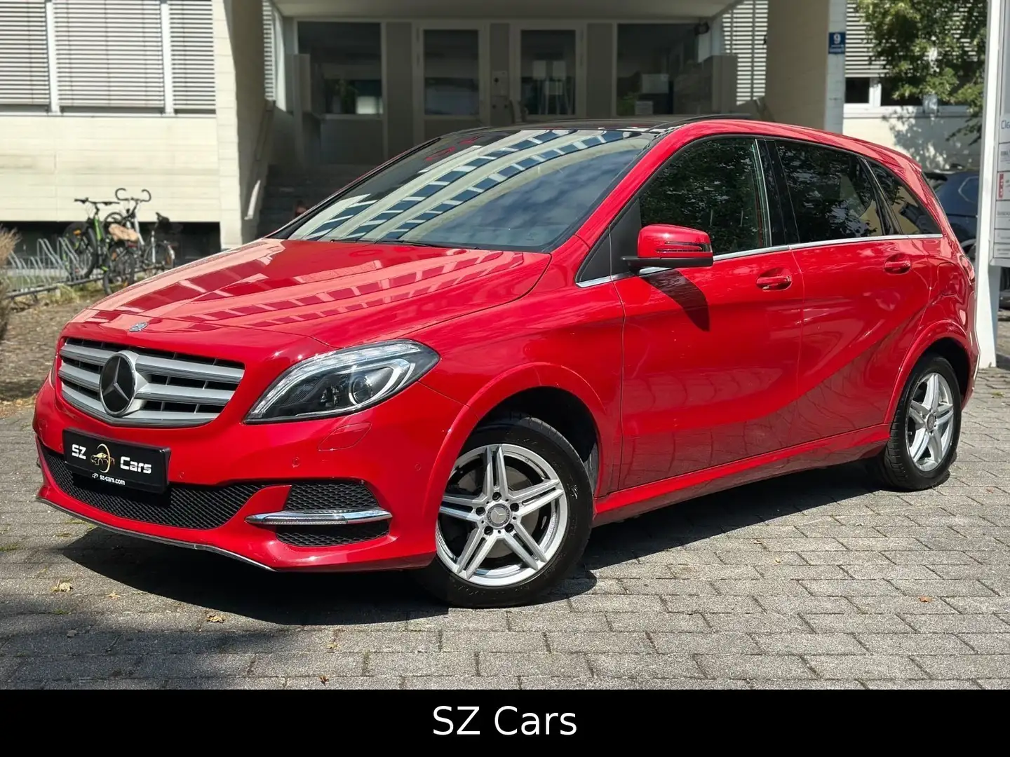 Mercedes-Benz B 200 c NGD* Rood - 1
