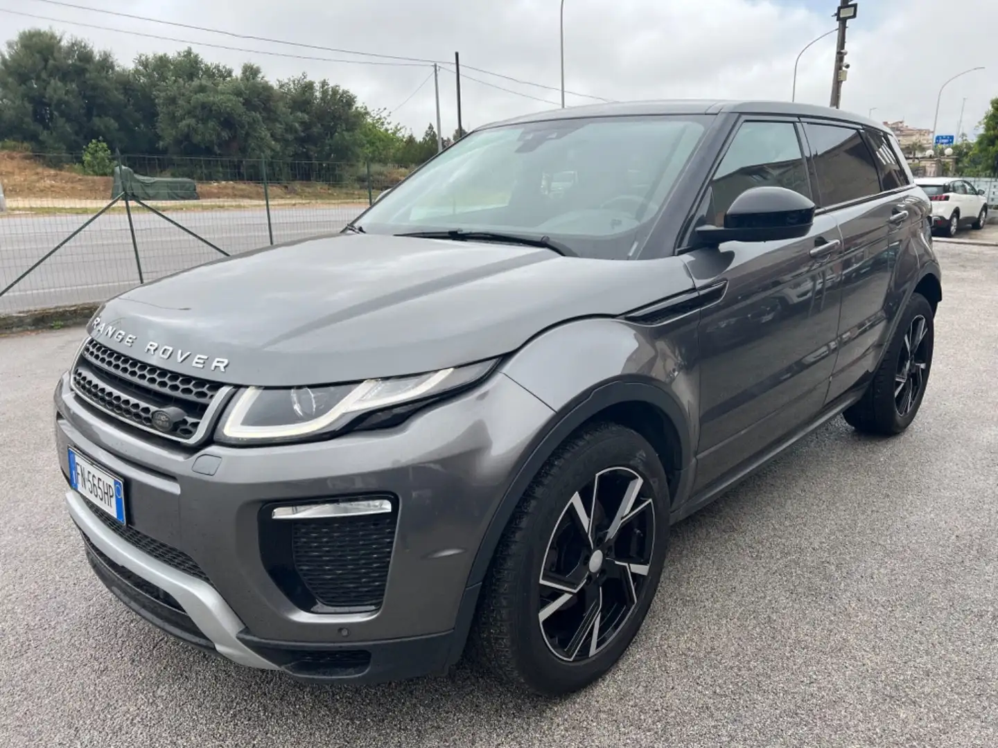 Land Rover Range Rover Evoque Range Rover Evoque  2.0 td4 HSE Dynamic 150cv auto Gris - 1