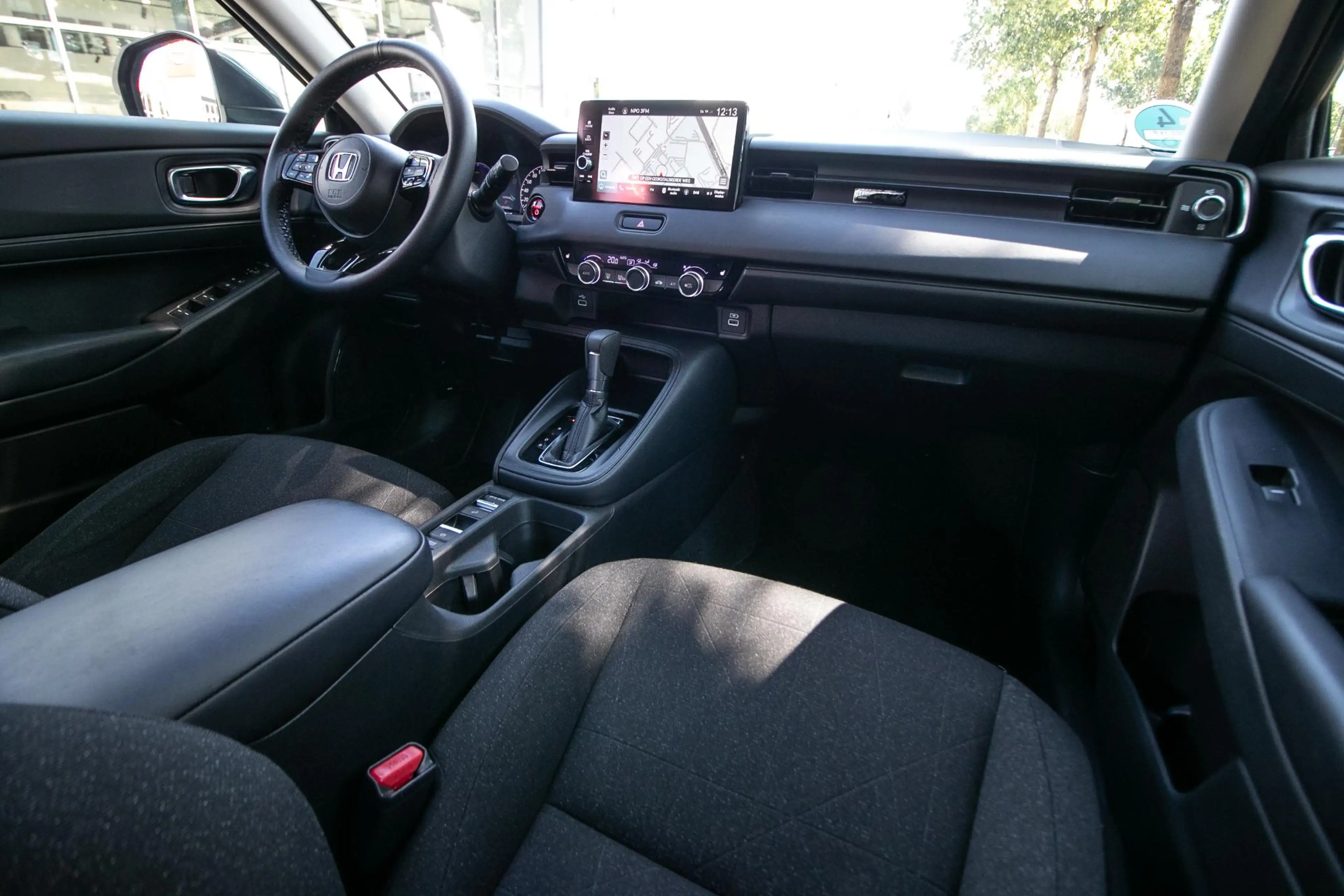 Honda HR-V 1.5 e:HEV Elegance - Trekhaak afneembaar — photo 4