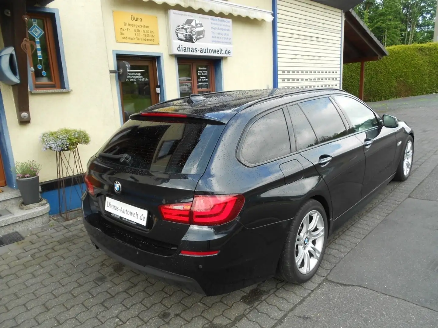BMW 530 530 d M Paket, Top Zustand, Unfallfrei, Scheckheft Noir - 2