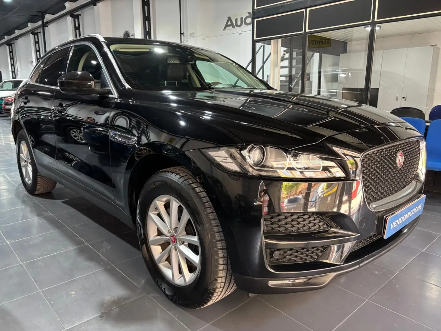 Jaguar F-Pace 2.0i4D Portfolio RWD 163 Negro - 2