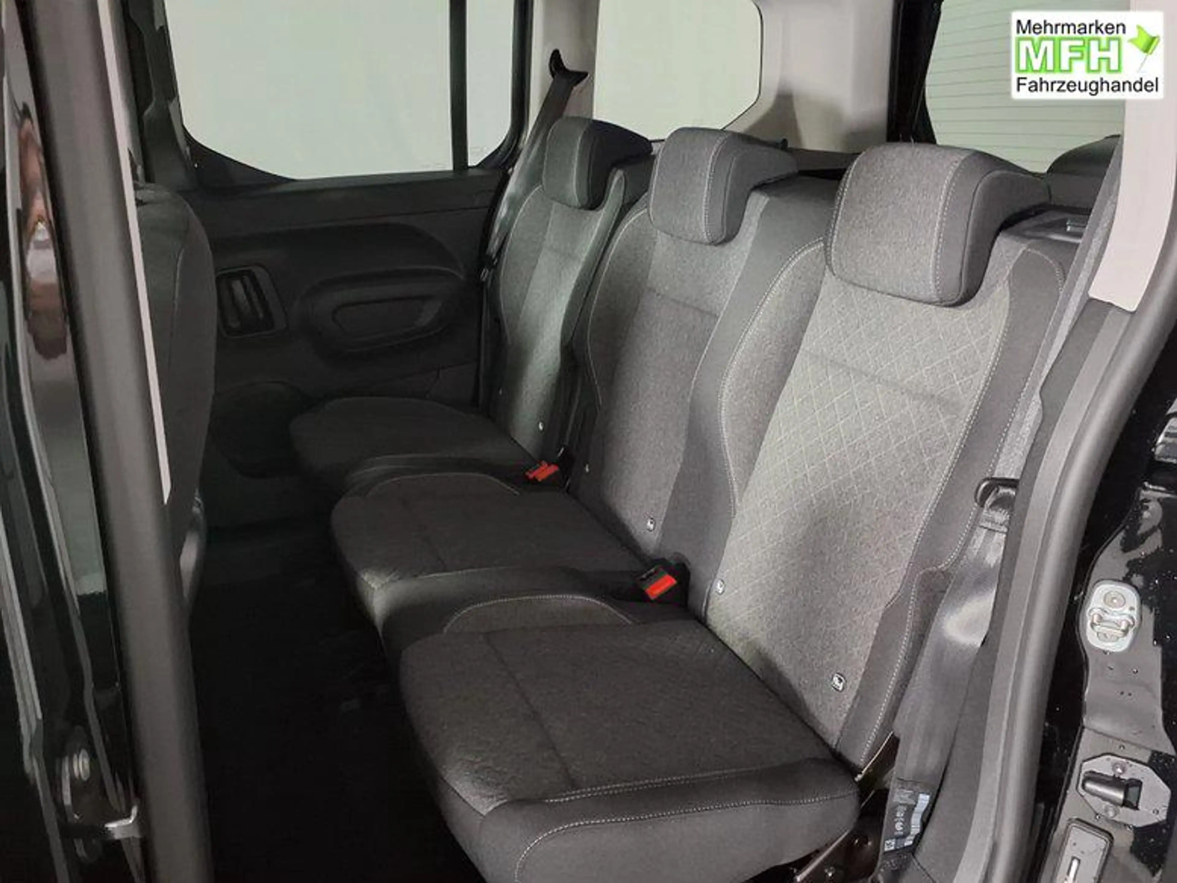 Opel Combo Life 75 kW (102 PS), Schaltgetriebe — photo 9