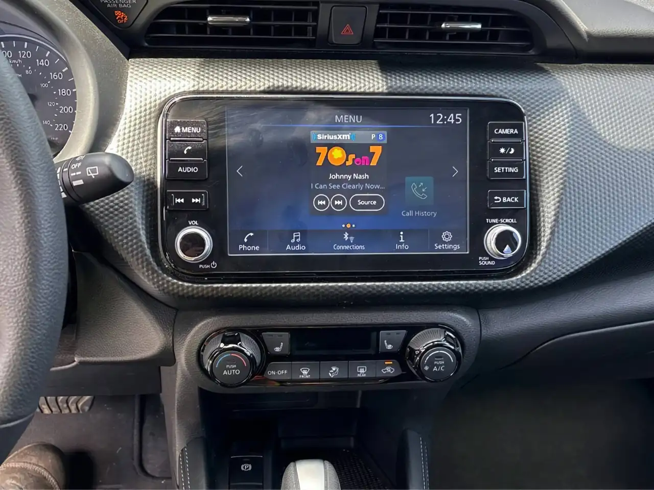 Nissan Kicks photo Nissan Kicks