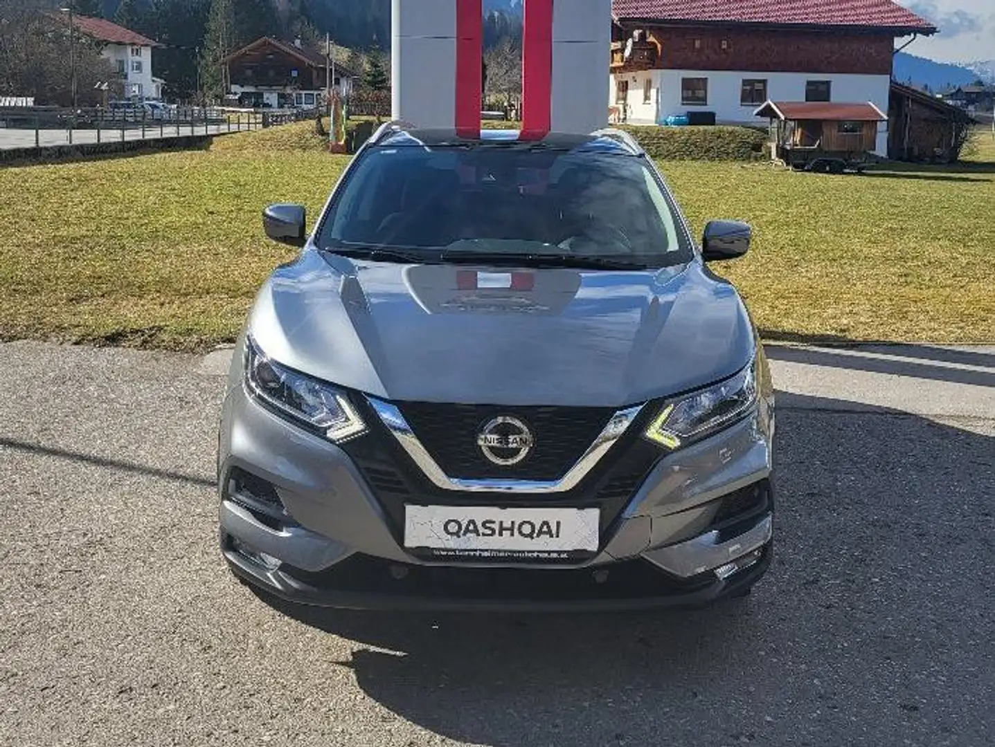 Nissan Qashqai 1,3 DIG-T N-Way Grau - 2