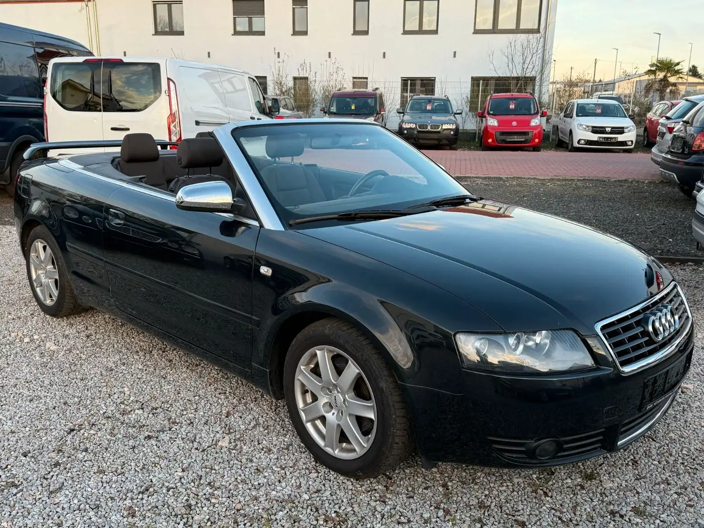 Audi A4 Cabriolet 1.8 T*Klimaautomatik*TÜV NEU Černá - 1