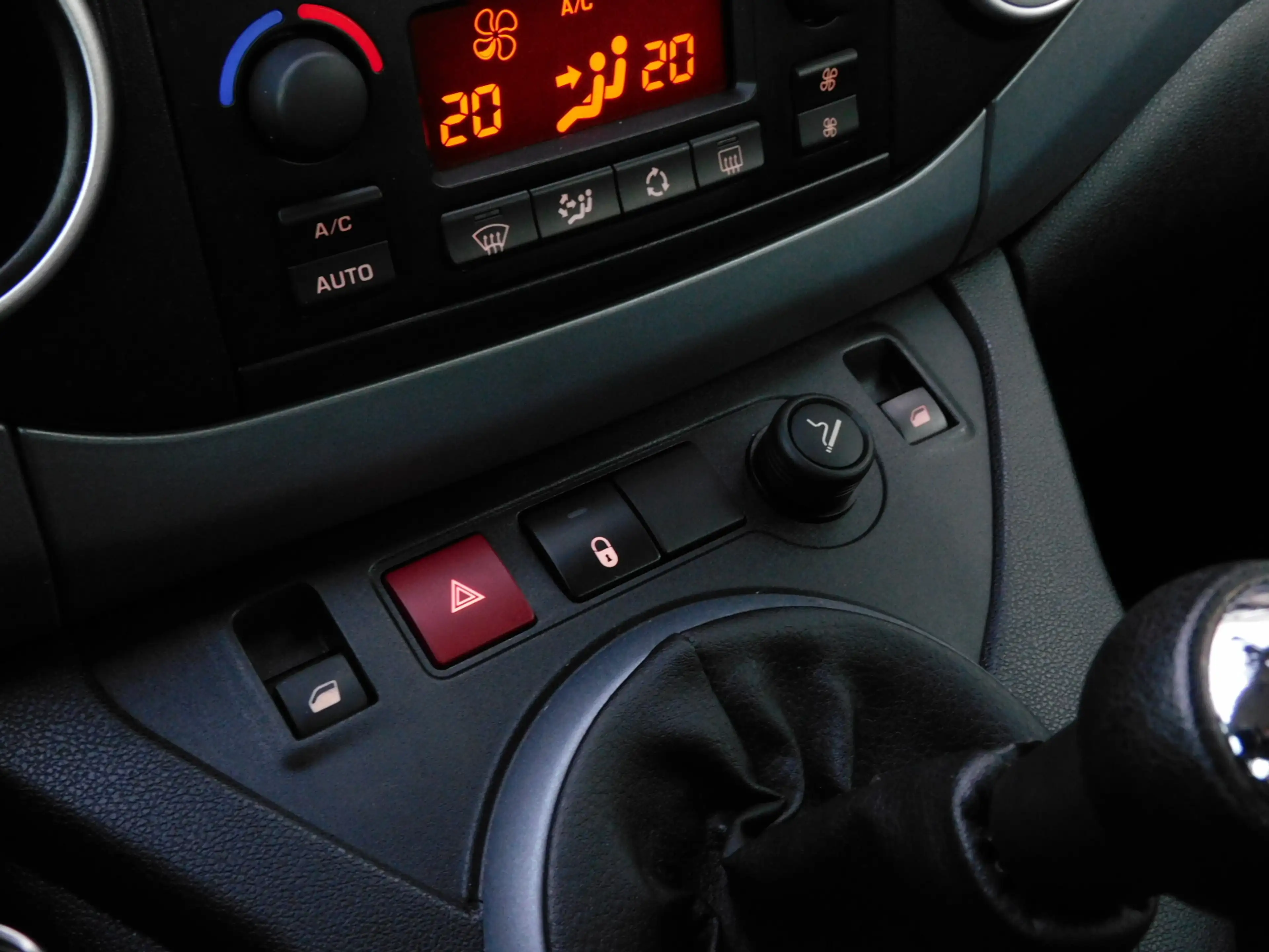 Citroen Berlingo 1.6-16V XTR ROLSTOELAUTO! NETTE AUTO! NAVI! CLIMA! — photo 20