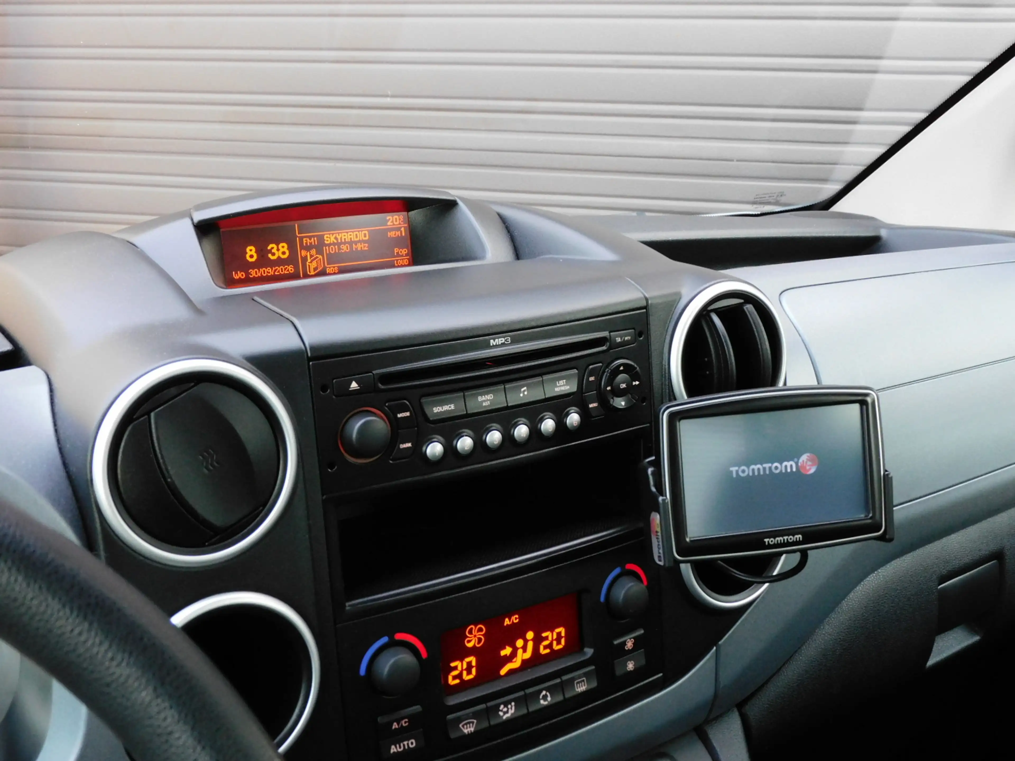 Citroen Berlingo 1.6-16V XTR ROLSTOELAUTO! NETTE AUTO! NAVI! CLIMA! — photo 19