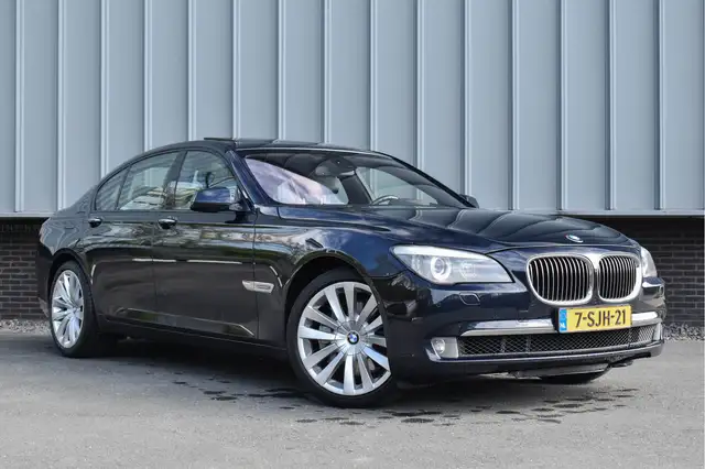 BMW 750 7-serie 750i | YOUNGTIMER | Vol Onderhouden | Schu