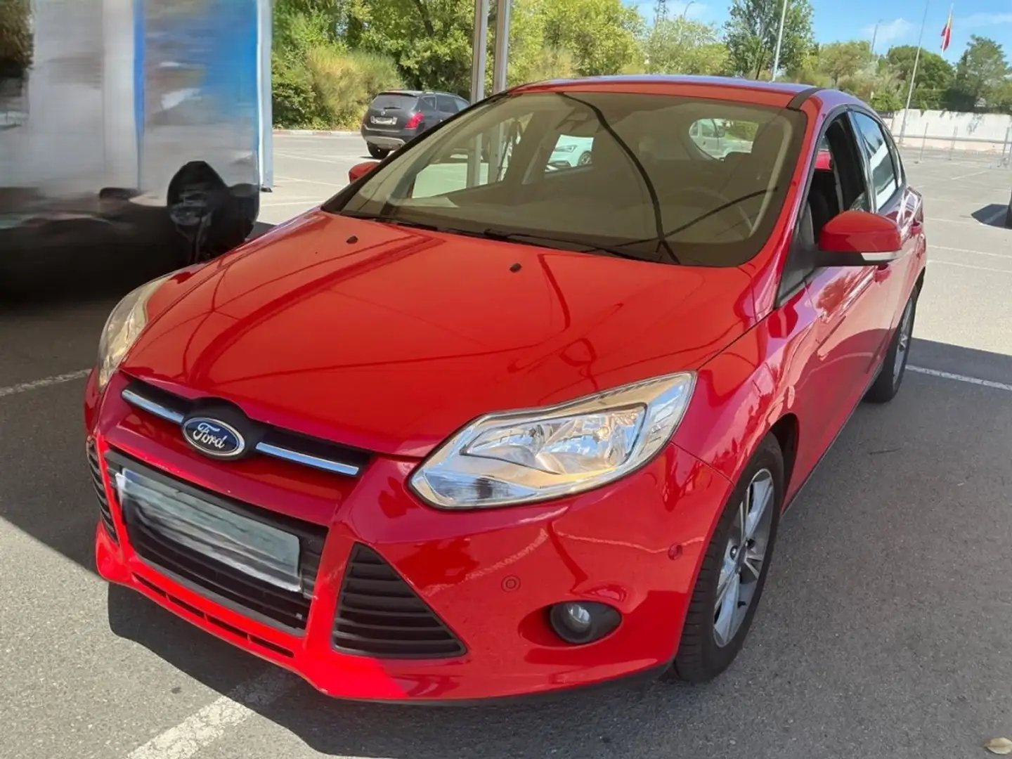 Ford Focus 1.6TDCi Edition 115 Rojo - 1