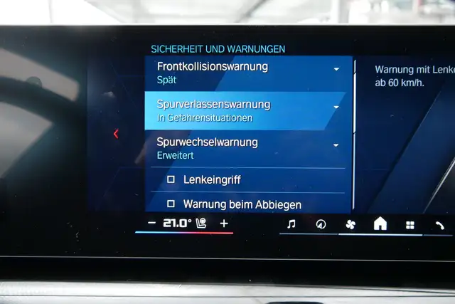 BMW M5 *AHK/Pano/Sitzlüftung/B&W Sound/360°/ACC/Individuallack* Ansicht 25