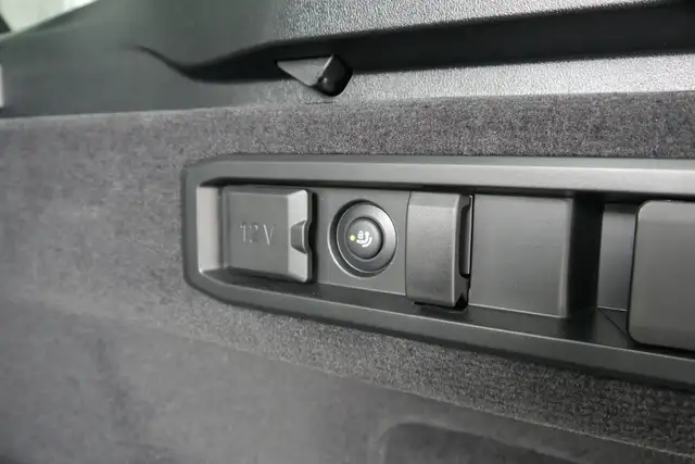 BMW M5 *AHK/Pano/Sitzlüftung/B&W Sound/360°/ACC/Individuallack* Ansicht 37