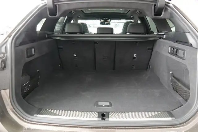 BMW M5 *AHK/Pano/Sitzlüftung/B&W Sound/360°/ACC/Individuallack* Ansicht 36