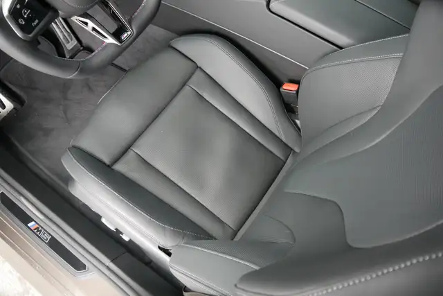 BMW M5 *AHK/Pano/Sitzlüftung/B&W Sound/360°/ACC/Individuallack* Ansicht 13