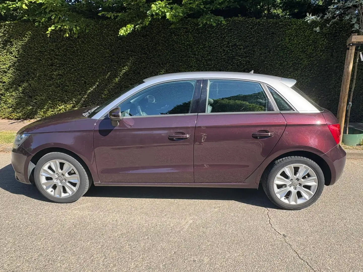 Audi A1 A1 Sportback 1.4 TFSI Attraction Violet - 2