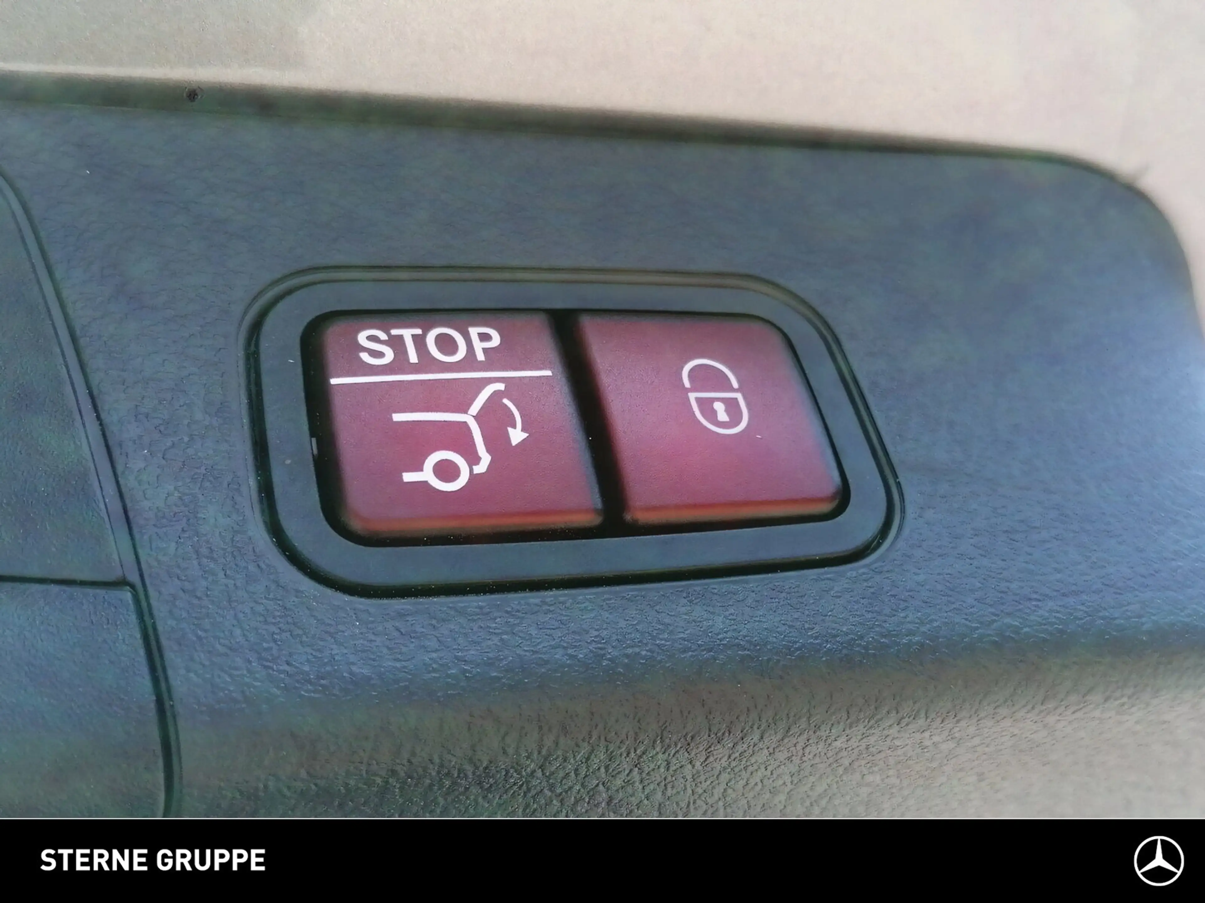 Mercedes-Benz EQB 300 EQB 300 4M AMG HUD Night Burm Pano Ambi Keyl 360 — photo 15