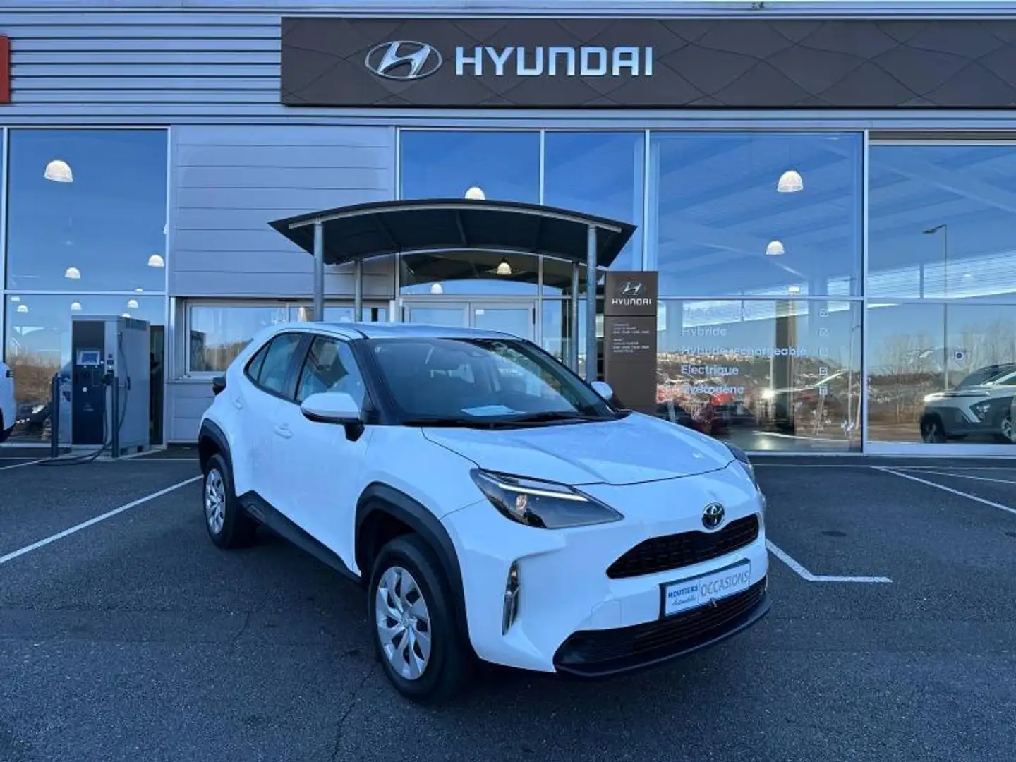 Toyota Yaris Cross 116h Dynamic MY22 White - 1
