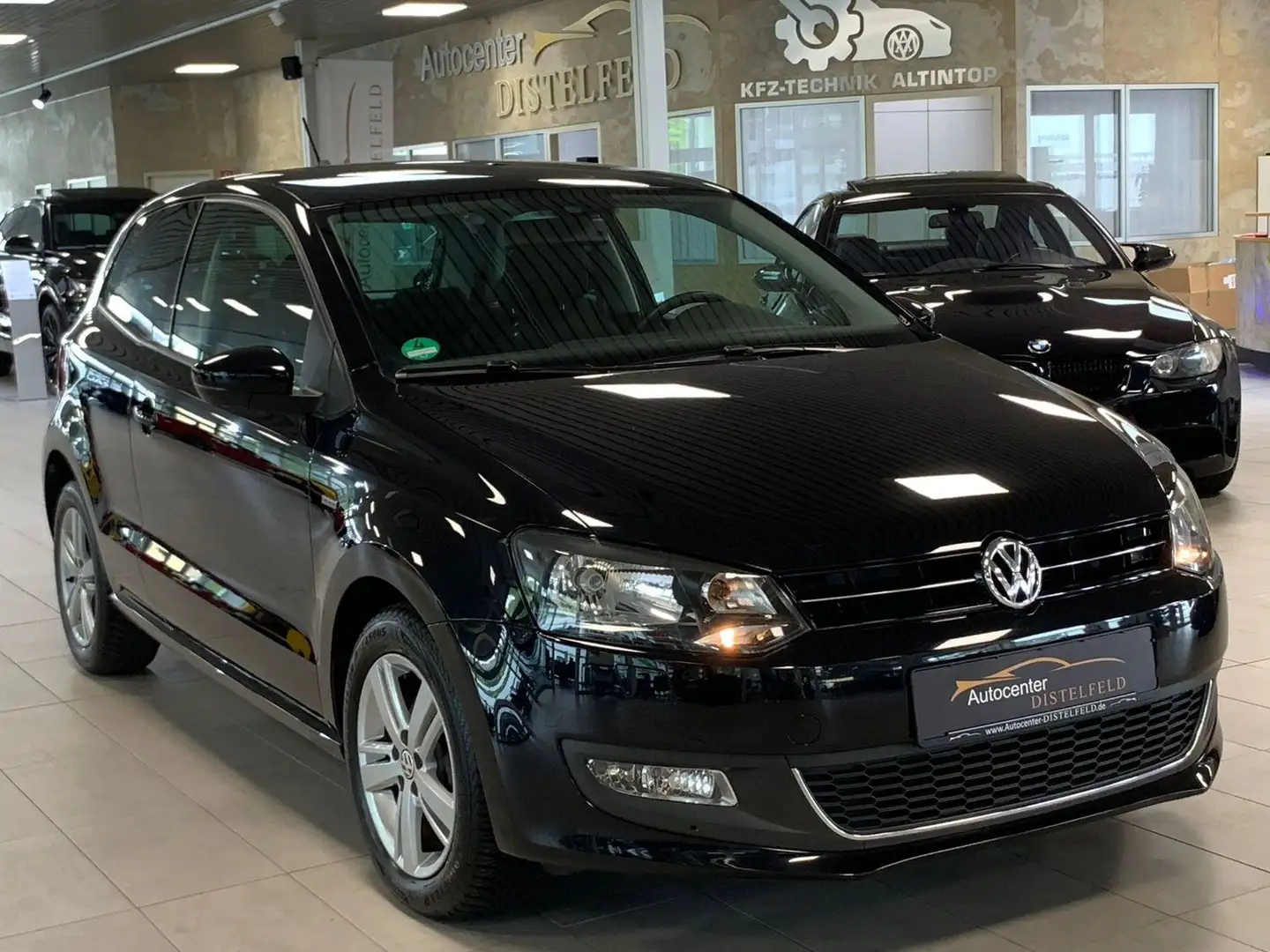 Volkswagen Polo 1,2 TSI Match Navi SHZ Tempomat Scheckheft Schwarz - 1