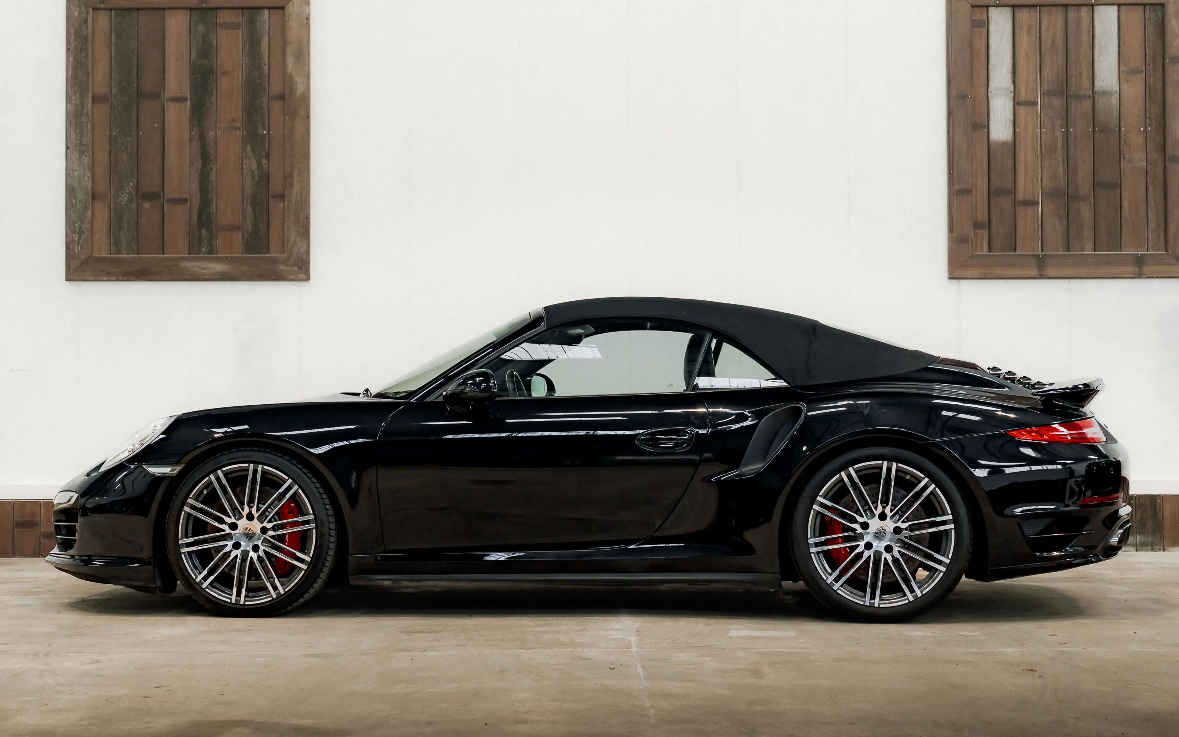Porsche 991 Turbo Cabriolet — photo 2