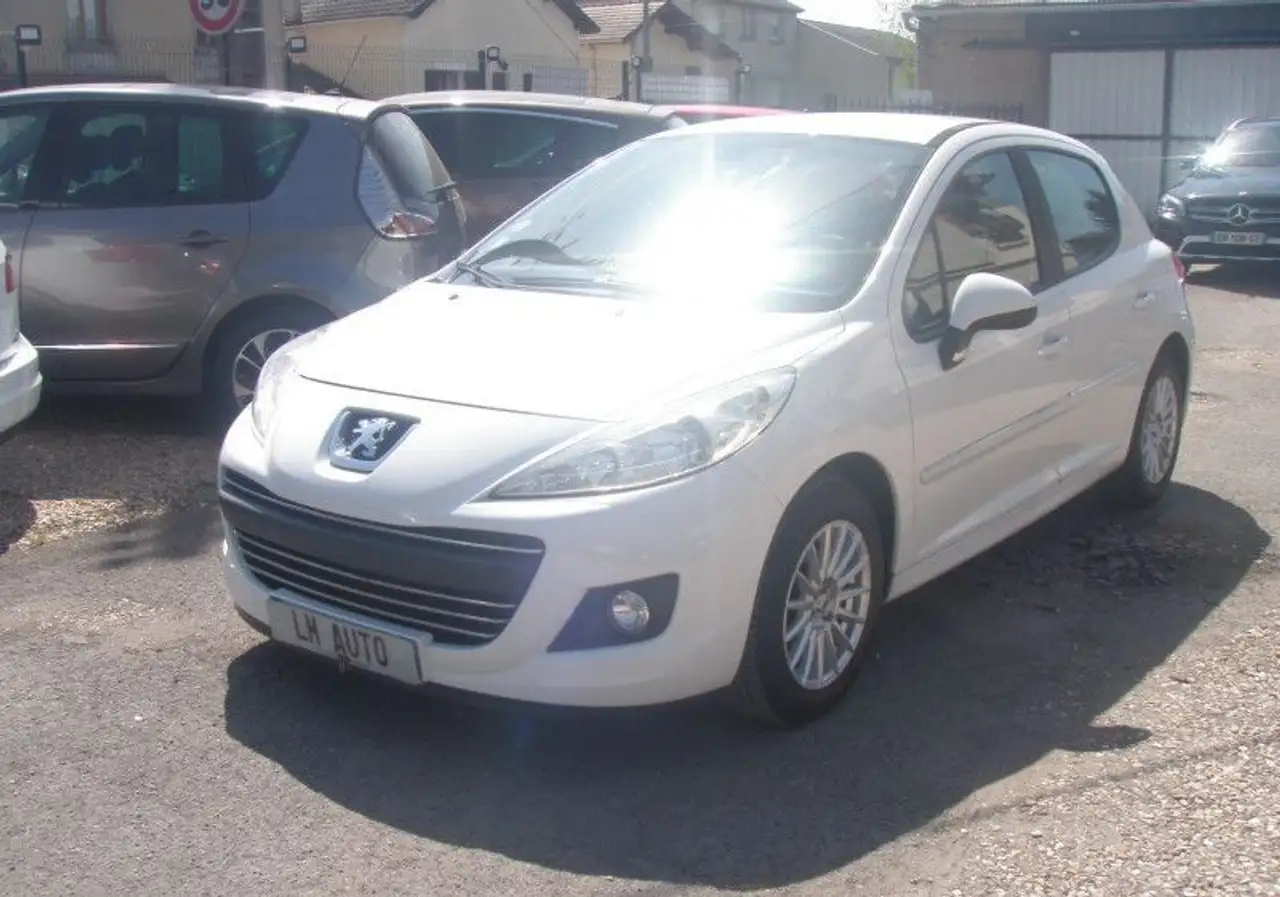 Peugeot 207 (2) 1.4 HDI 70 FAP PREMIUM 5P EURO5