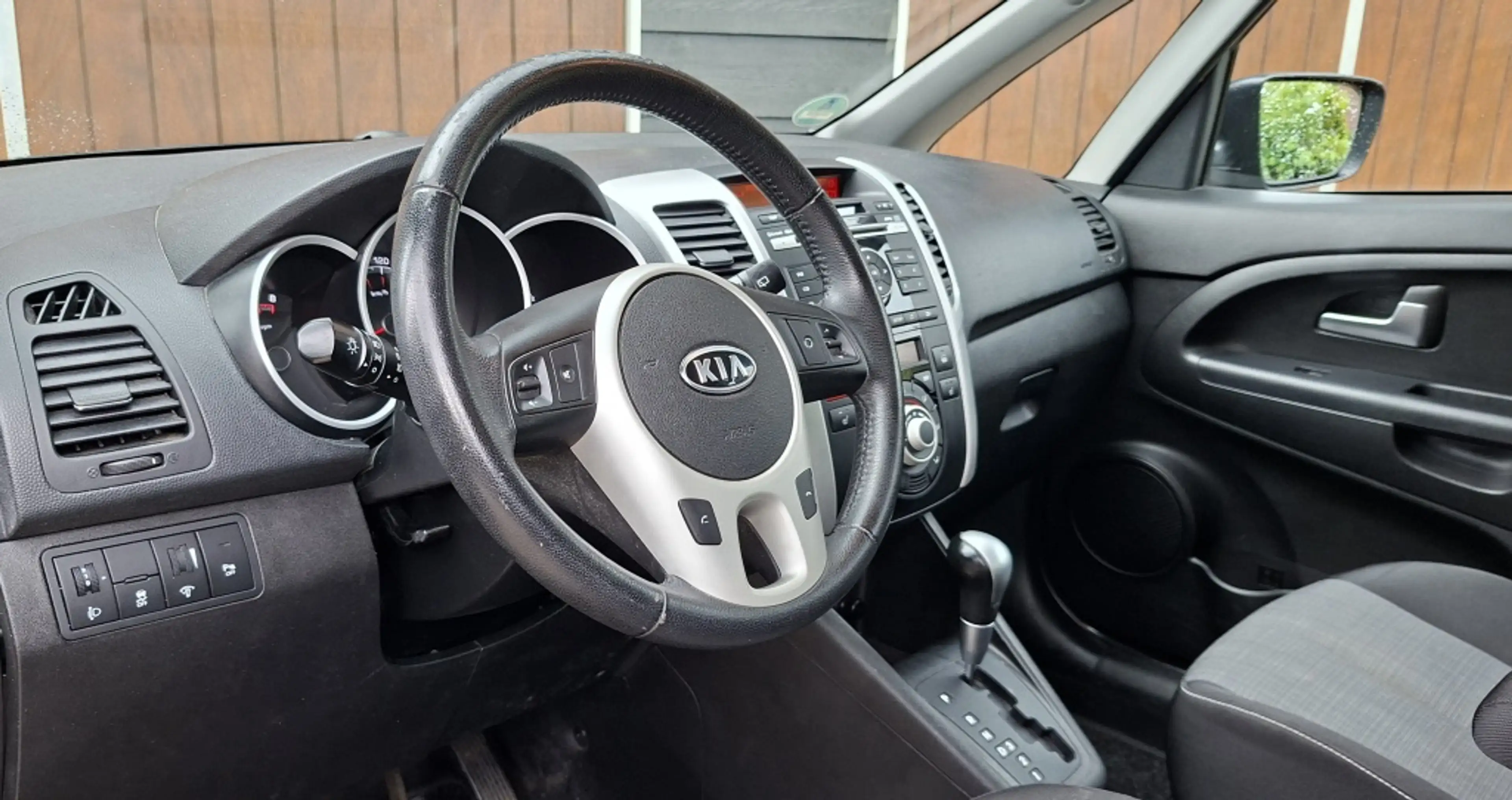 Kia Venga 1.6 CVVT Plus Pack | Automaat | Stoelverwarming | — photo 9