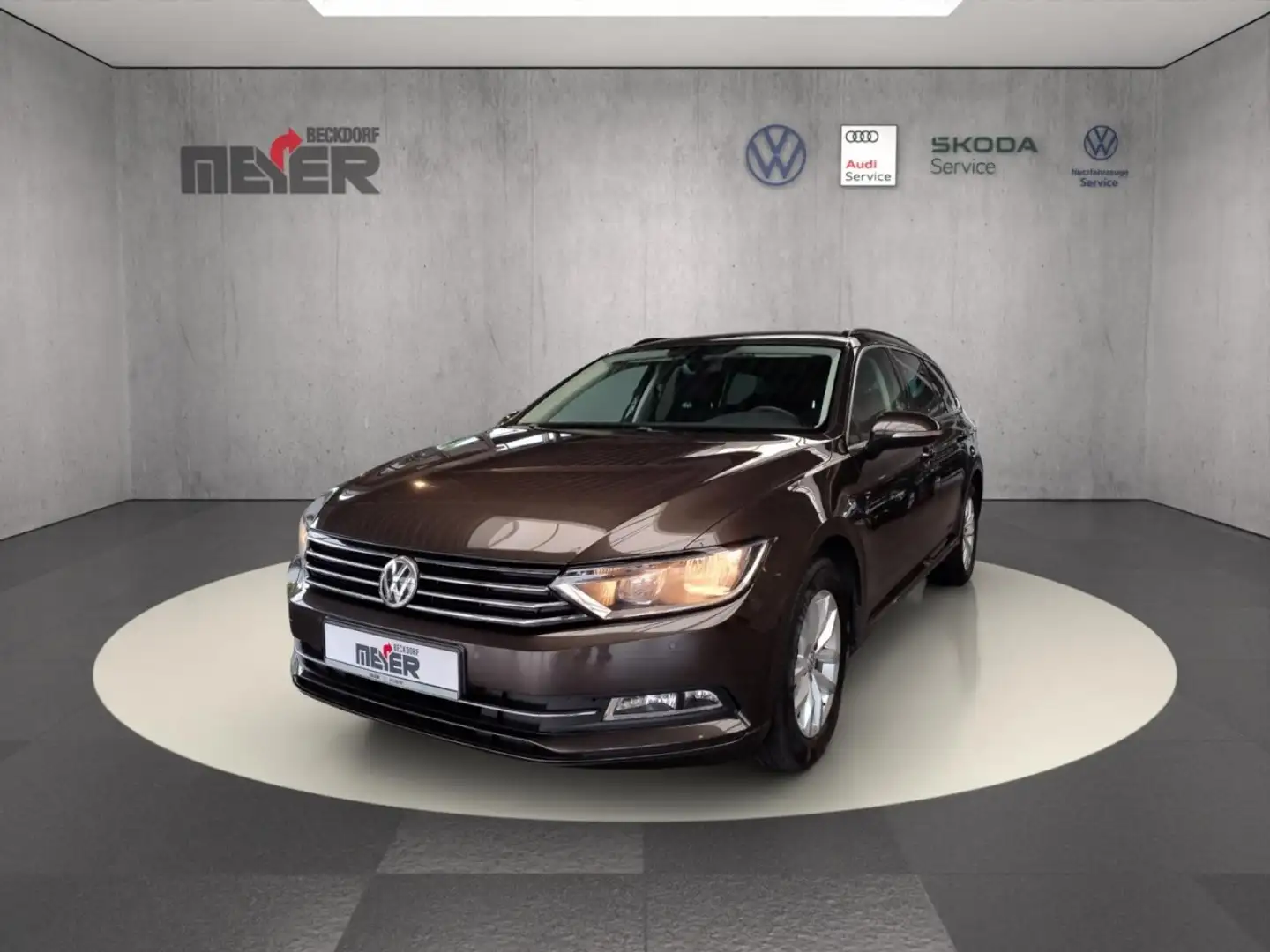 Volkswagen Passat Variant Comfortline 1.4 TSI Klima Einparkhilfe Brun - 1