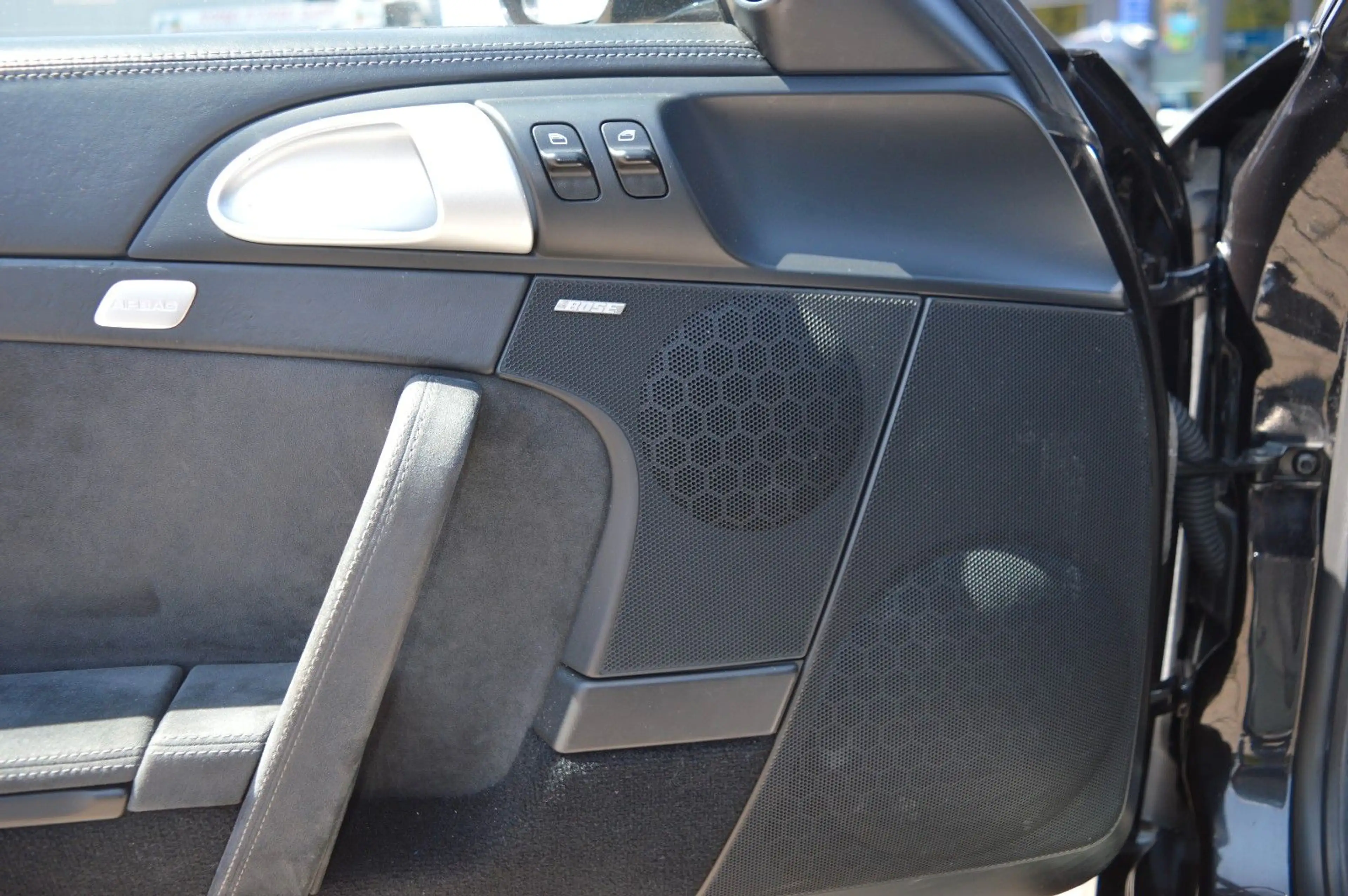 Porsche 911 Carrera 4 GTS Coupe — photo 8