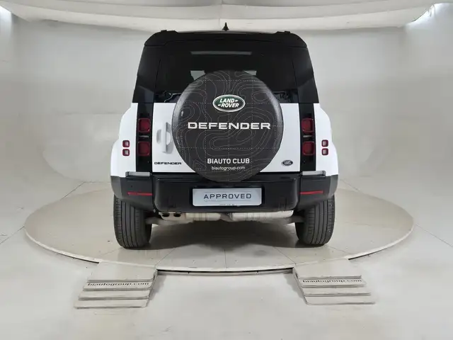 Land Rover Defender view 7