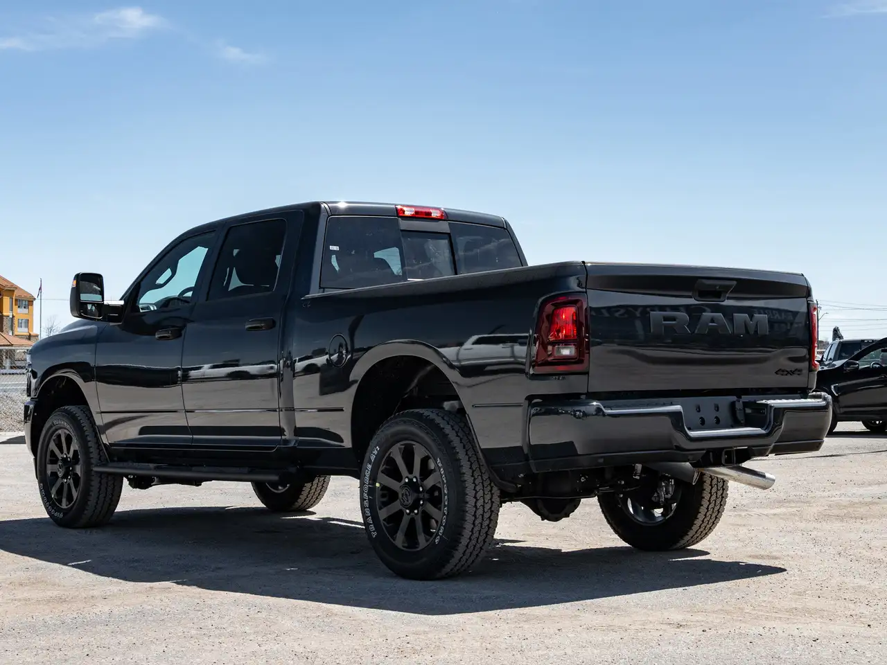 RAM 2500 снимка RAM 2500