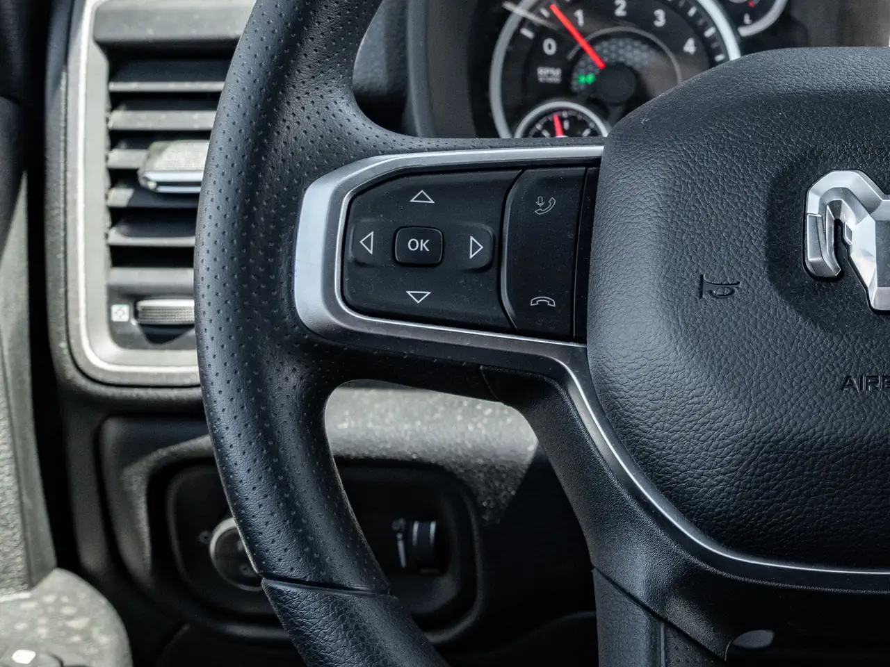RAM 2500 снимка RAM 2500