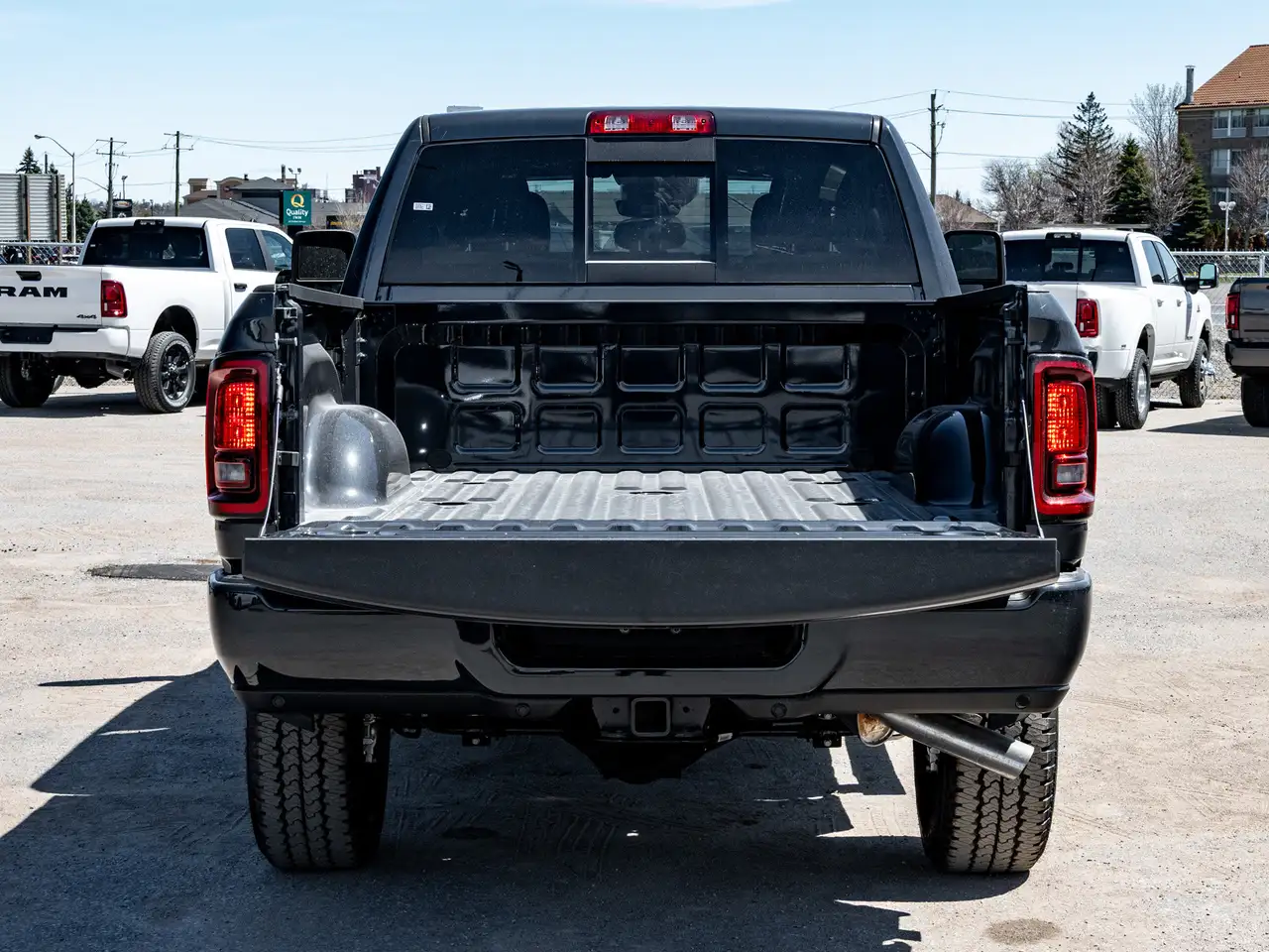 RAM 2500 снимка RAM 2500