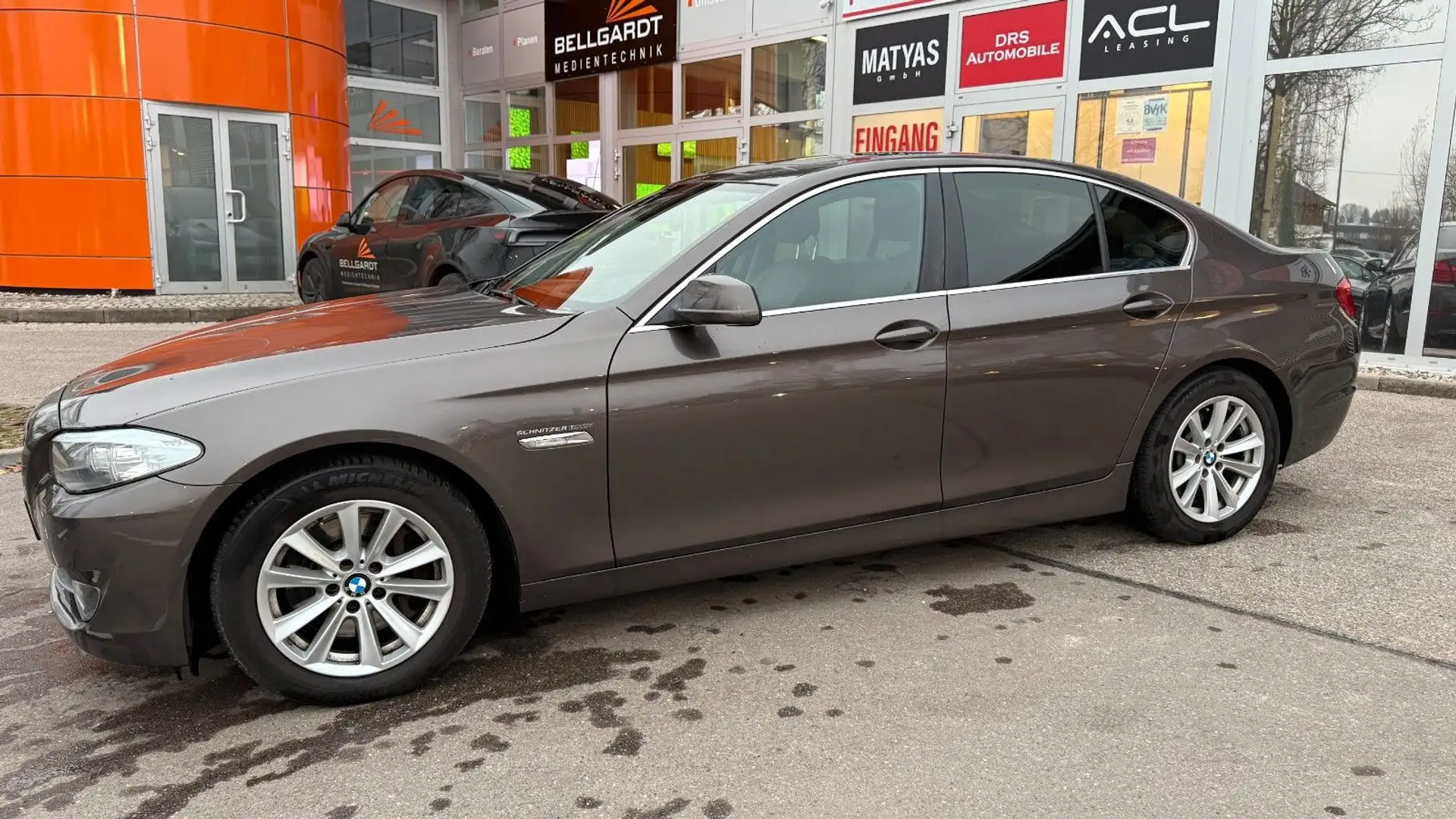 BMW 530 d Limousine/Leder/Head Up/Navi/AHK - 2