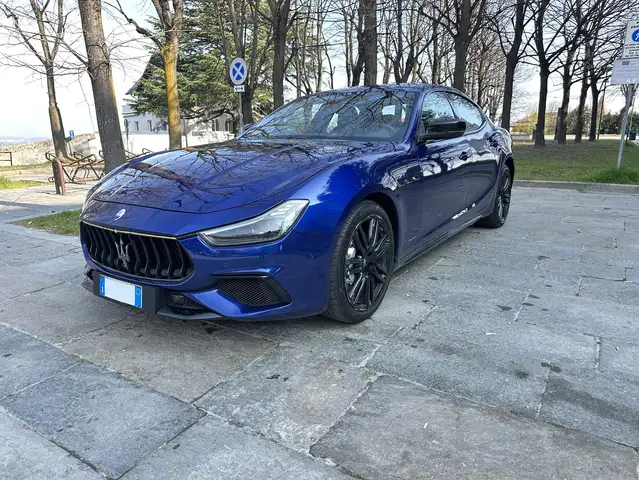 Maserati Ghibli 3.0 V6 GranSport 250cv Nerissimo auto my19