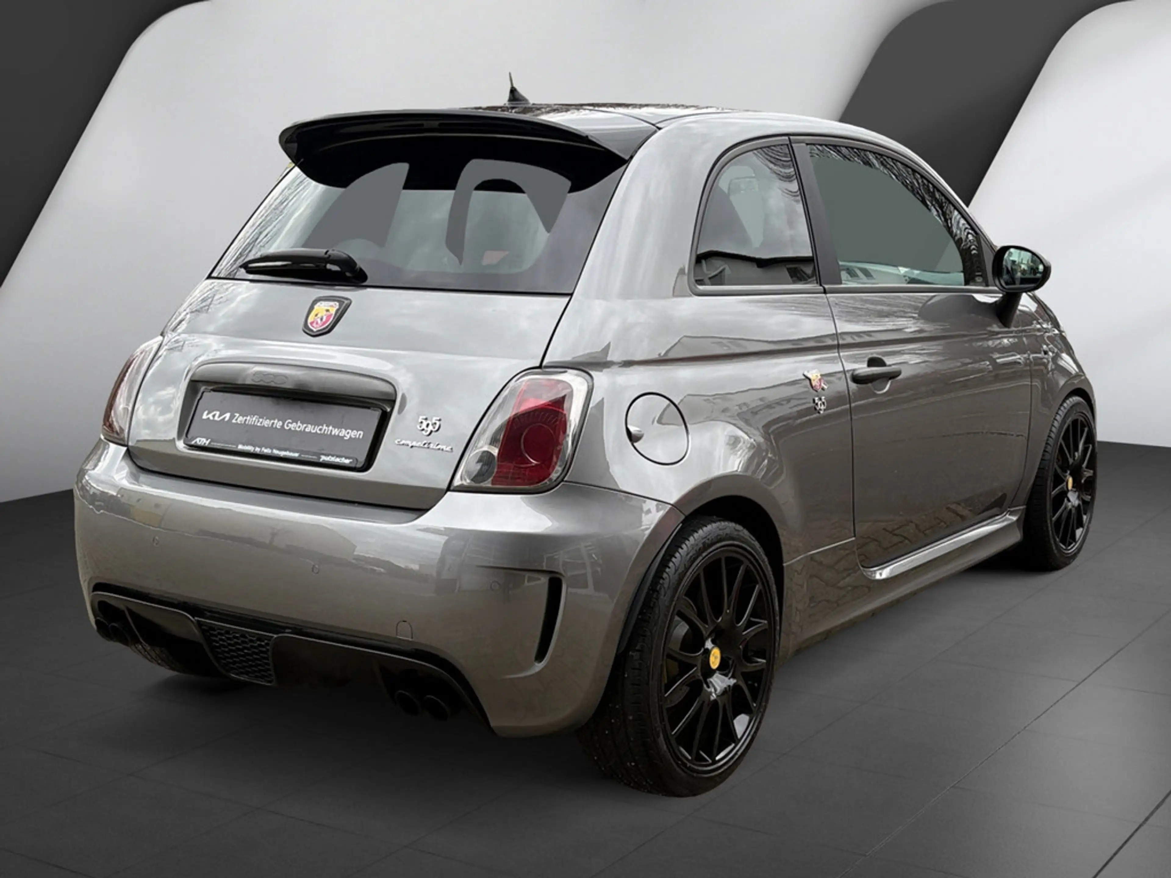 Abarth 500 1.4 595 Competizione — photo 5