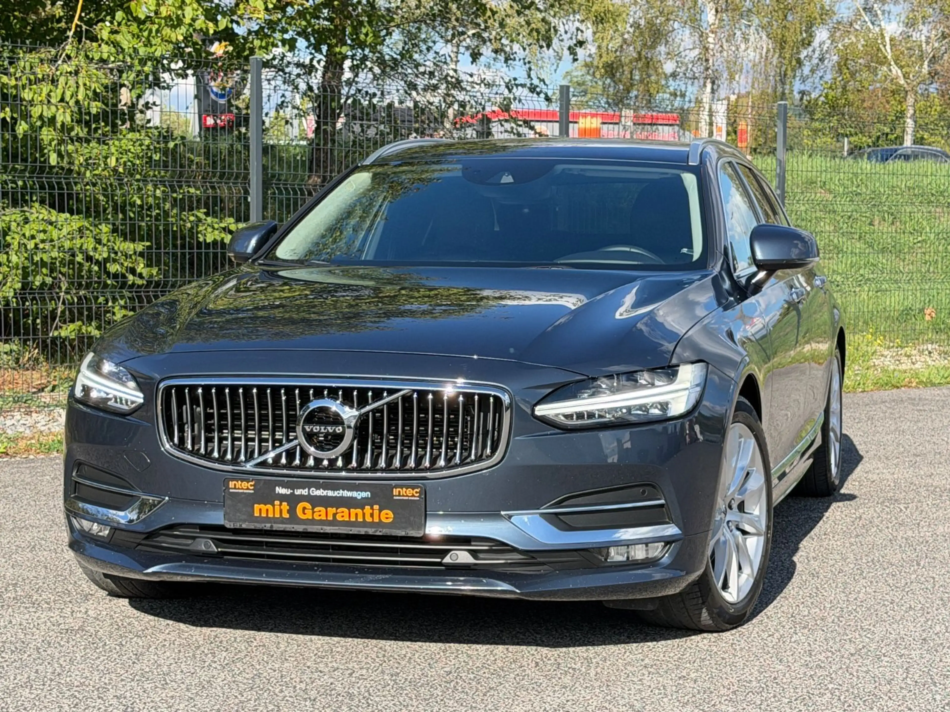 Volvo V90 Kombi Inscription AWD/ Leder — photo 2