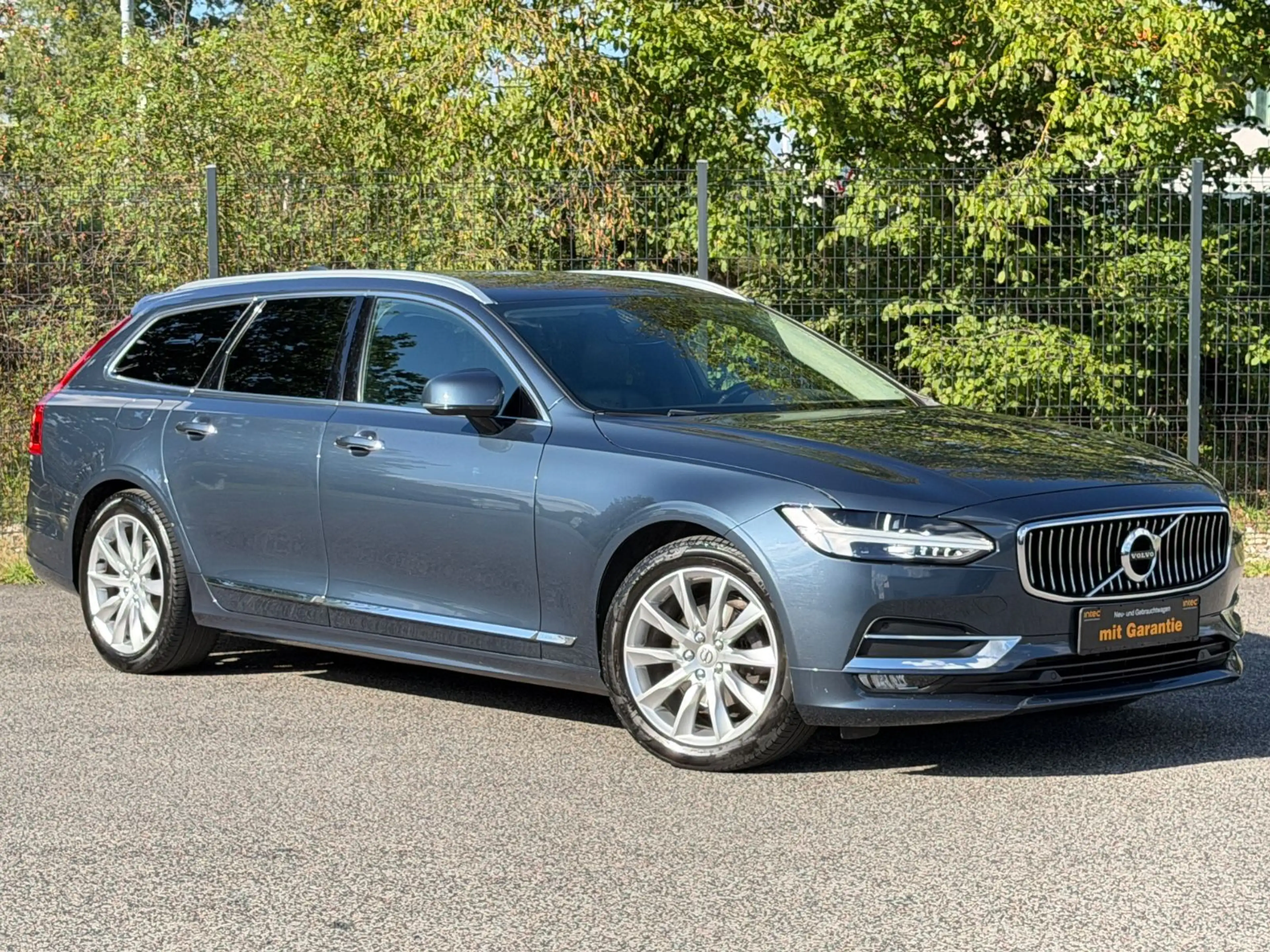 Volvo V90 Kombi Inscription AWD/ Leder — photo 7