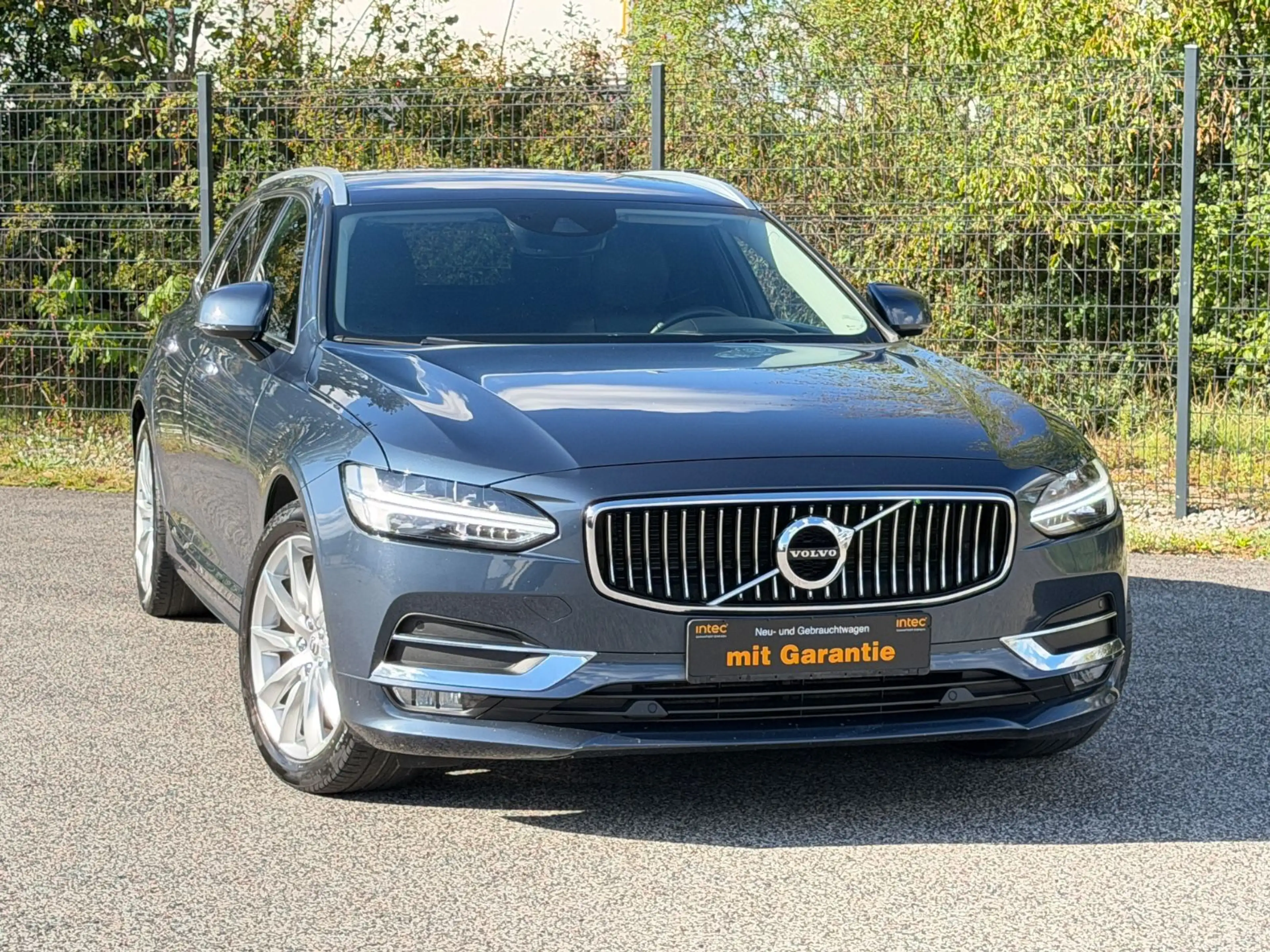 Volvo V90 Kombi Inscription AWD/ Leder — photo 5