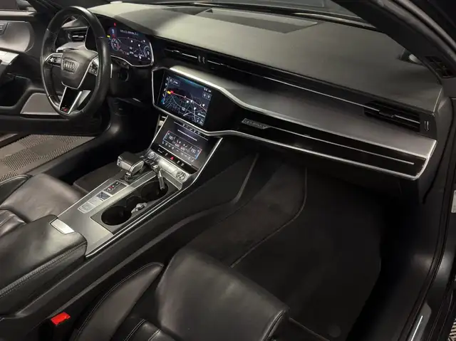 Audi A6 view 15