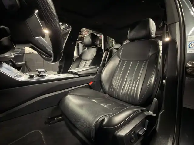 Audi A6 view 14