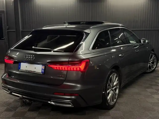 Audi A6 view 9