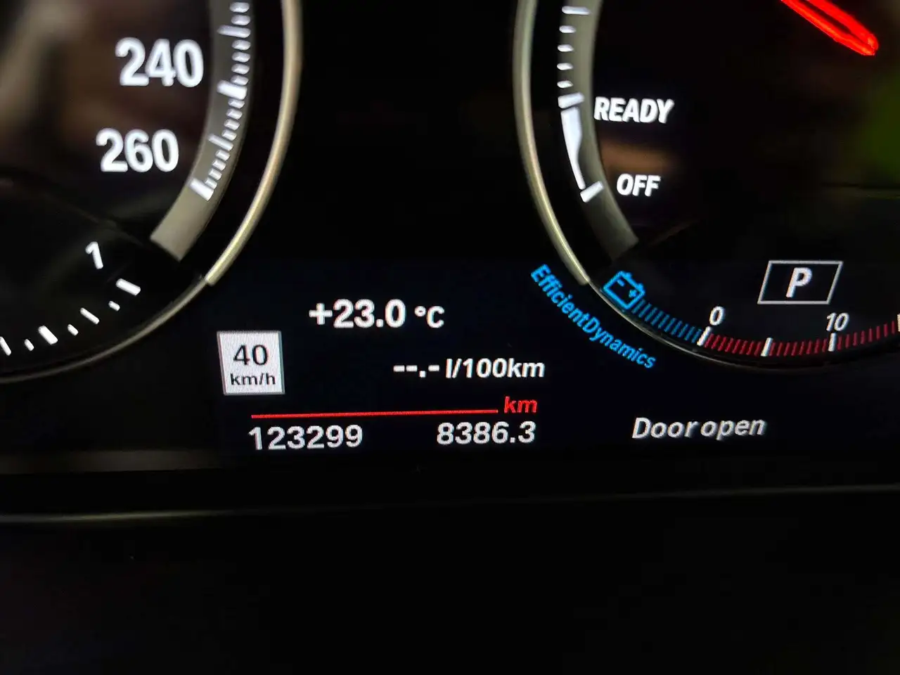 BMW X1 снимка BMW X1