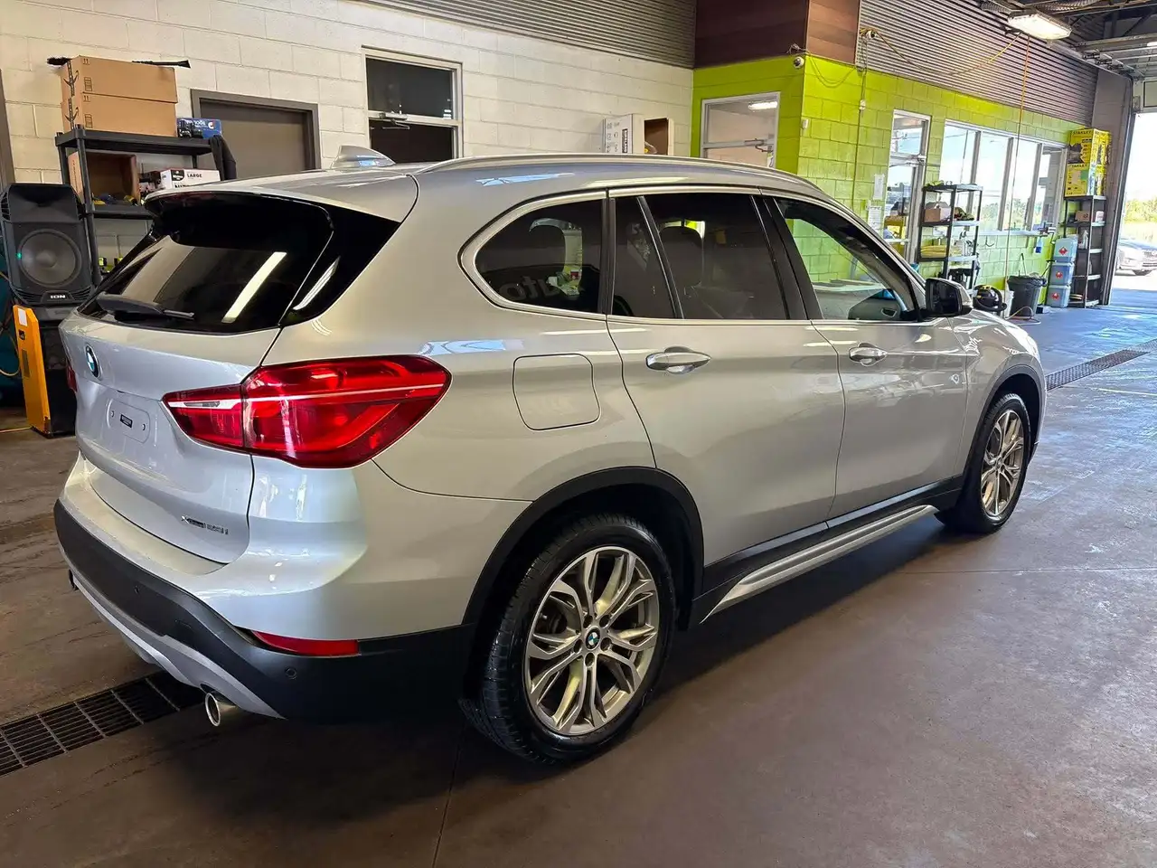 BMW X1 снимка BMW X1